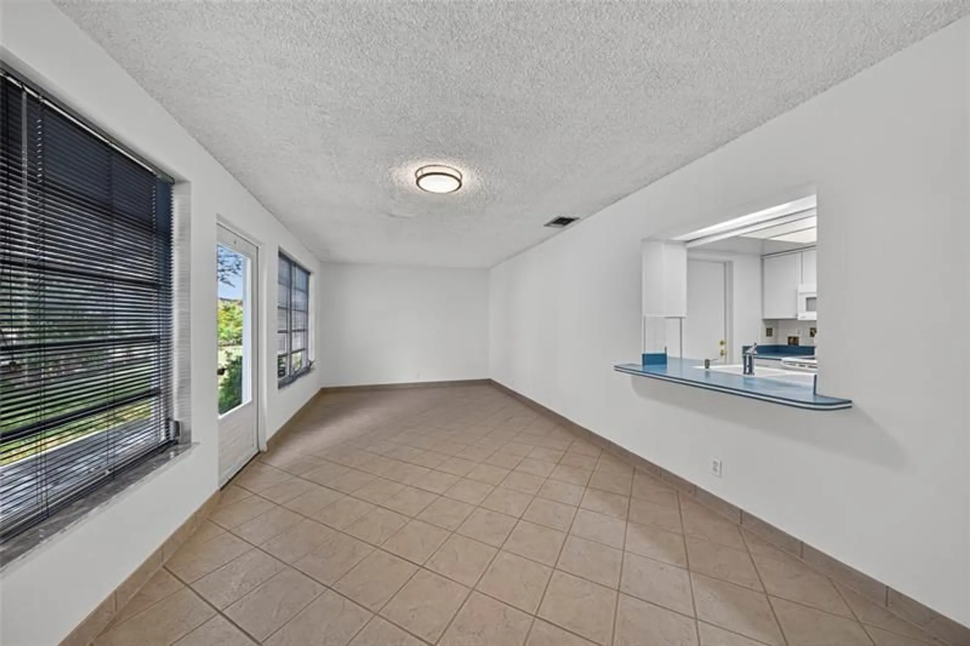 Property Slideshow image 44 of 67 | 2711 nw 4th ave, Pompano Beach, FL, 33064