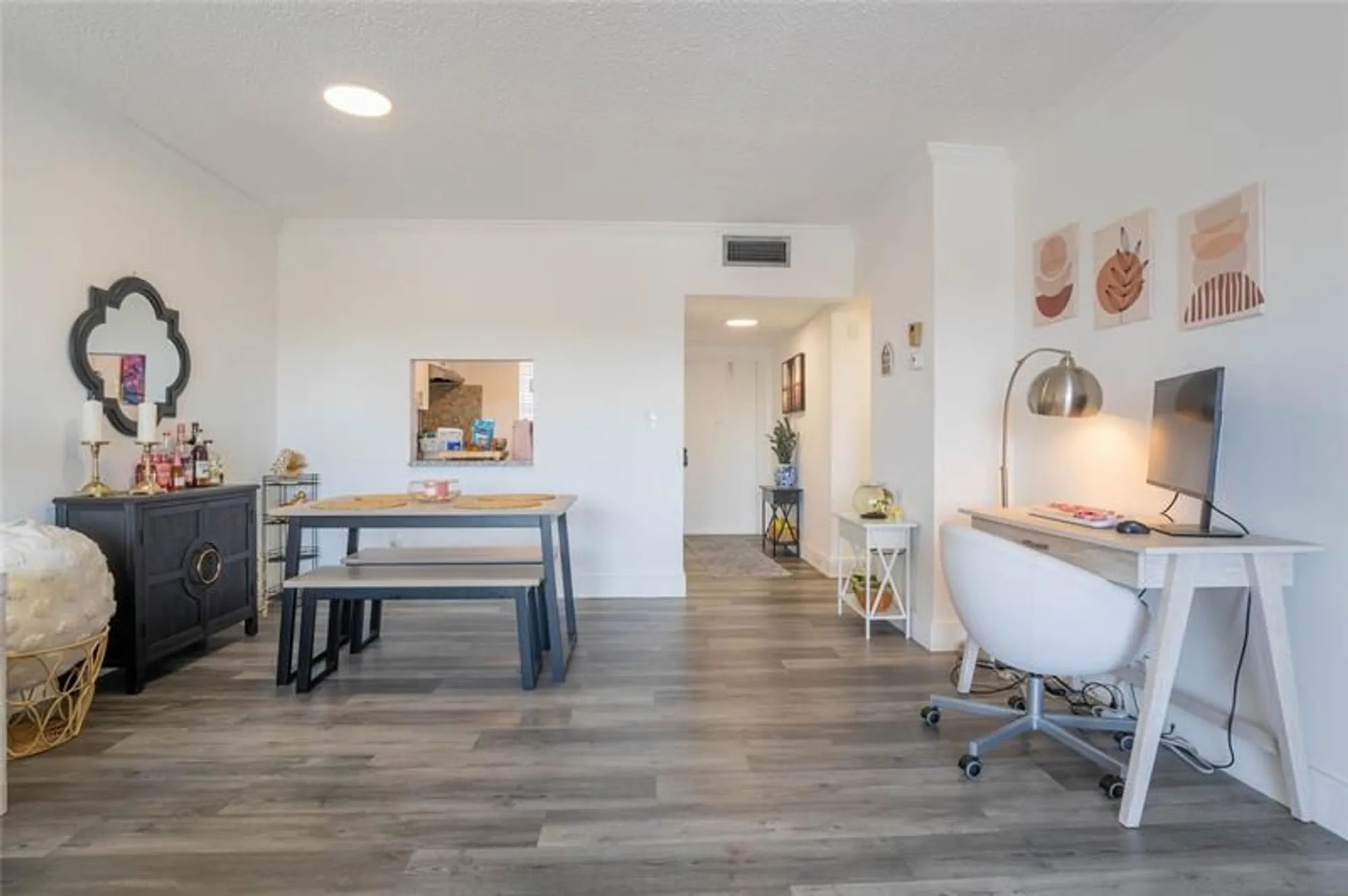 Property Slideshow image 11 of 31 | 1000 country club dr 403, Margate, FL, 33063