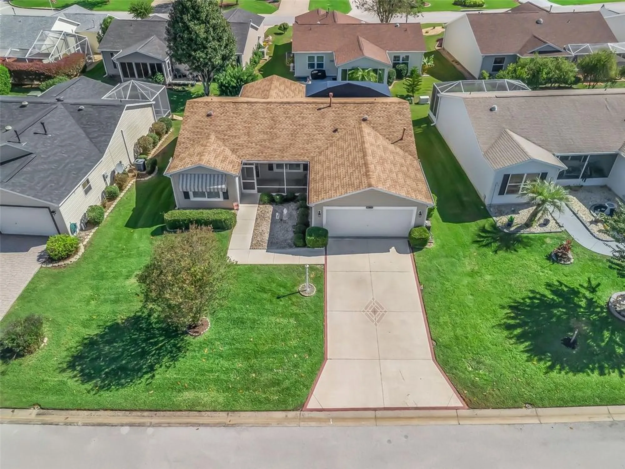 Property Slideshow image 3 of 54 | 17937 se 83rd pineland ter, The Villages, FL, 32162