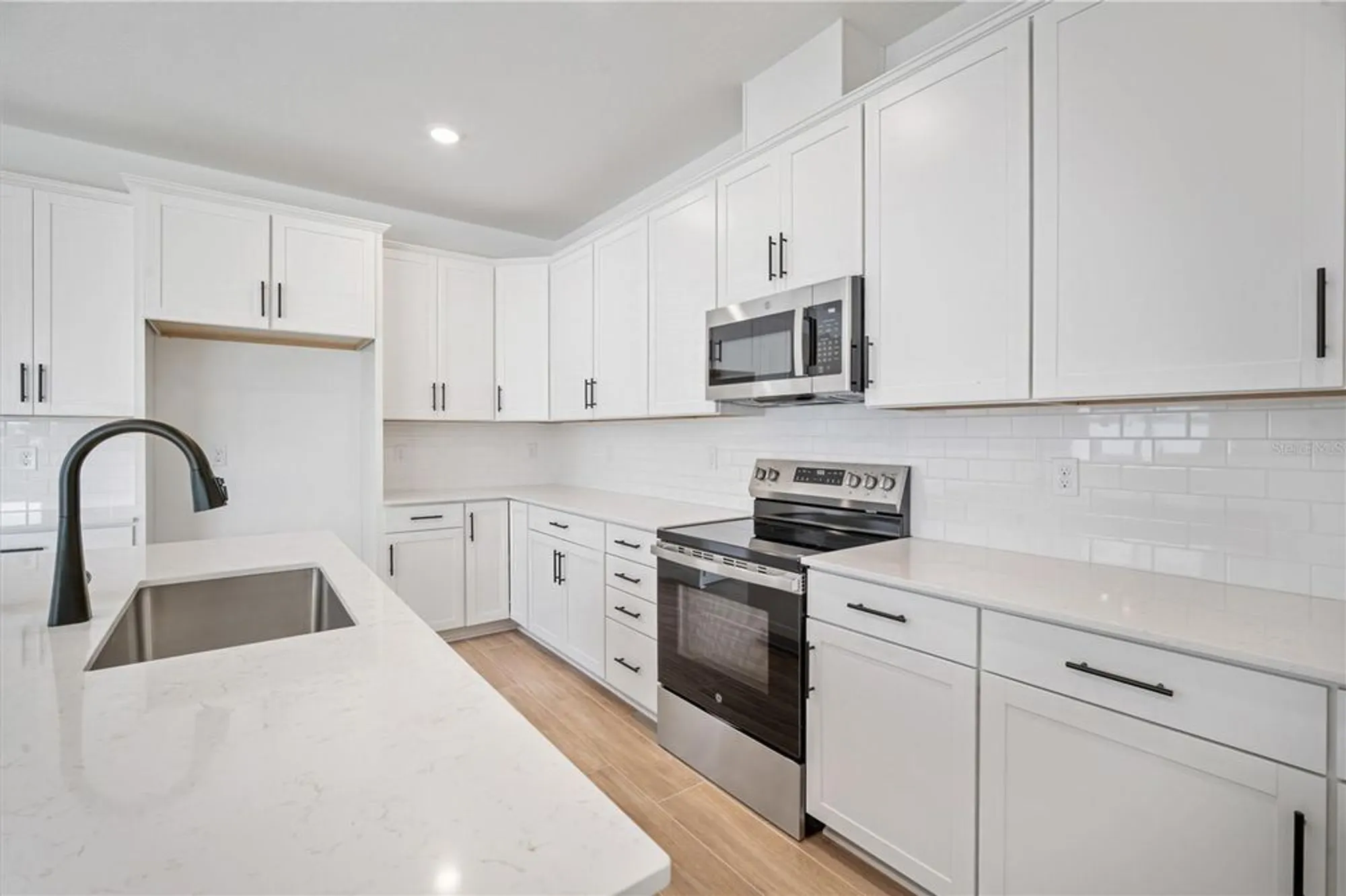 Property Slideshow image 8 of 39 | 9071 players dr, Weeki Wachee, FL, 34613