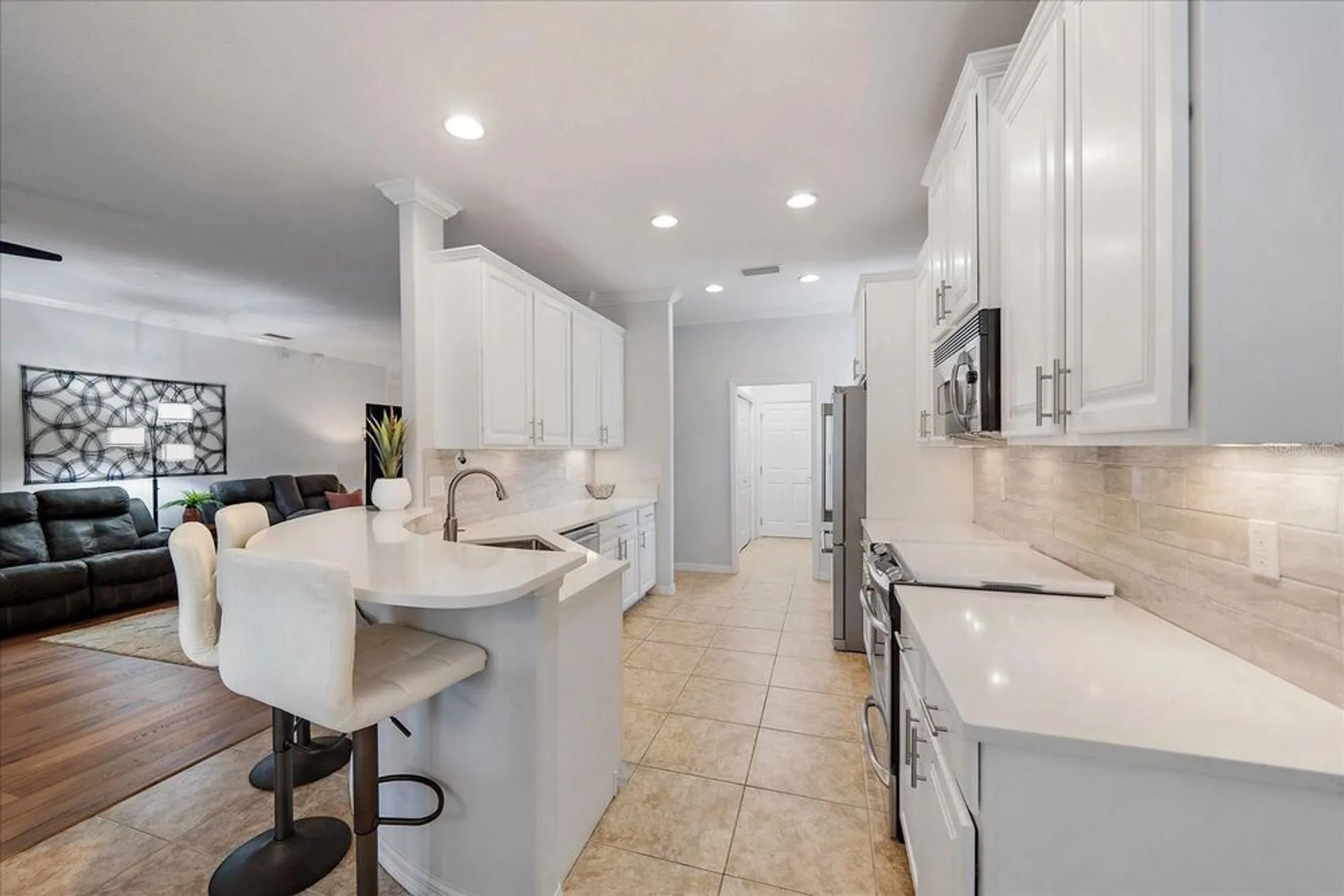 Property Slideshow image 6 of 46 | 131 river enclave ct, Bradenton, FL, 34212