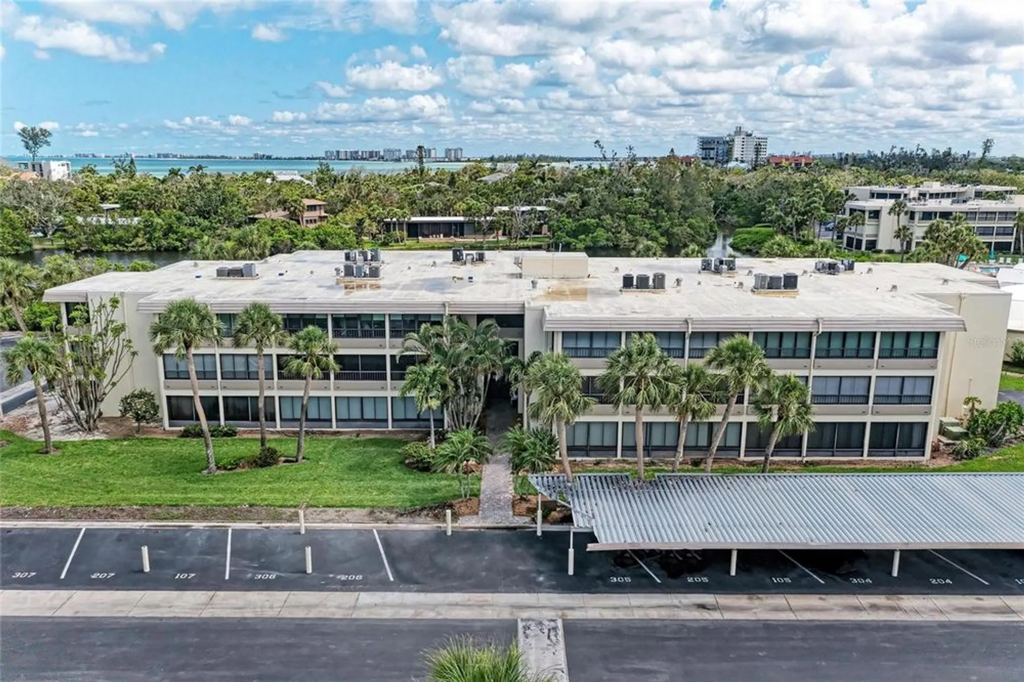 Property Slideshow image 38 of 55 | 101 whispering sands dr apt 307, Sarasota, FL, 34242