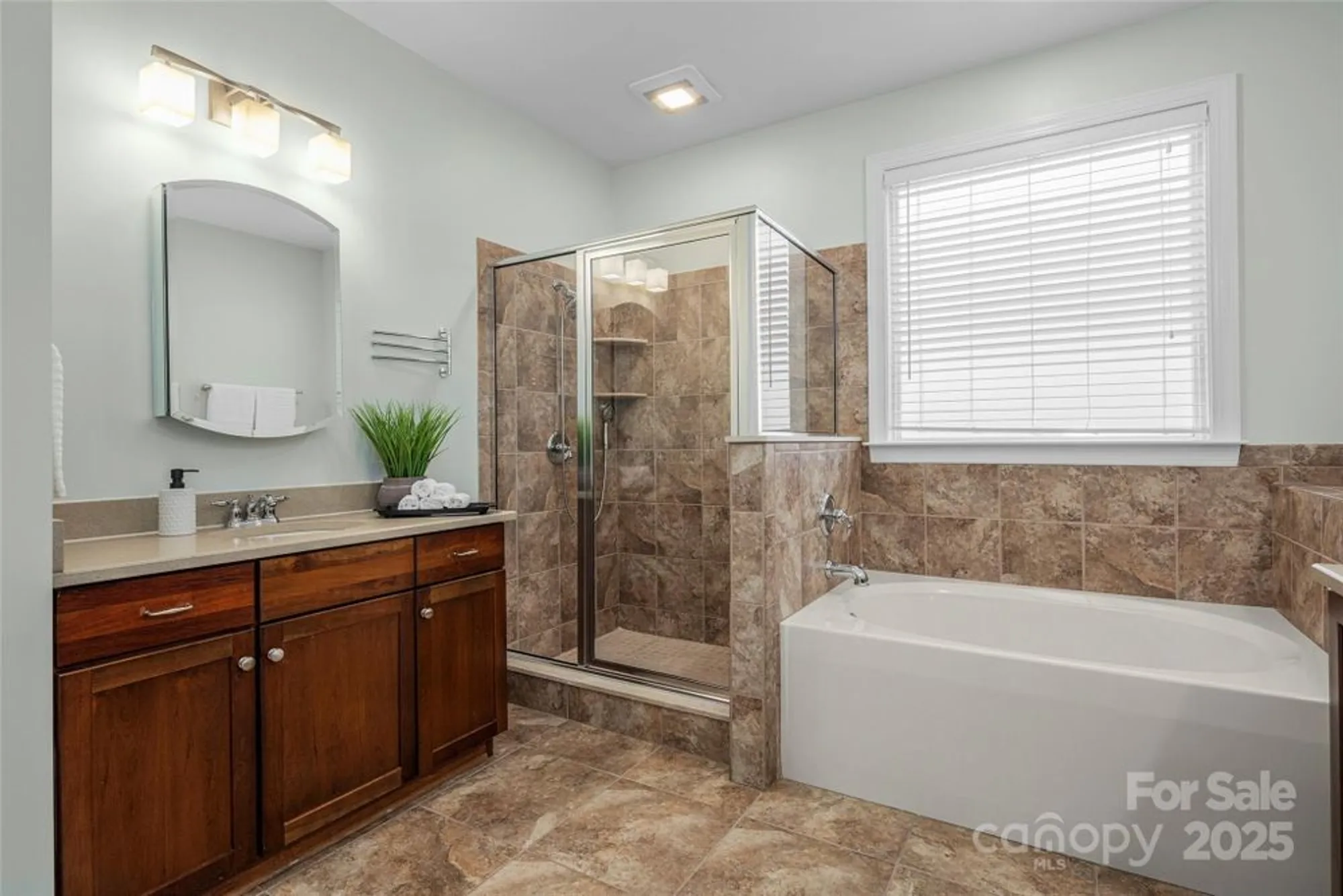 Property Slideshow image 19 of 39 | 16 larue ct, Biltmore Lake, NC, 28715