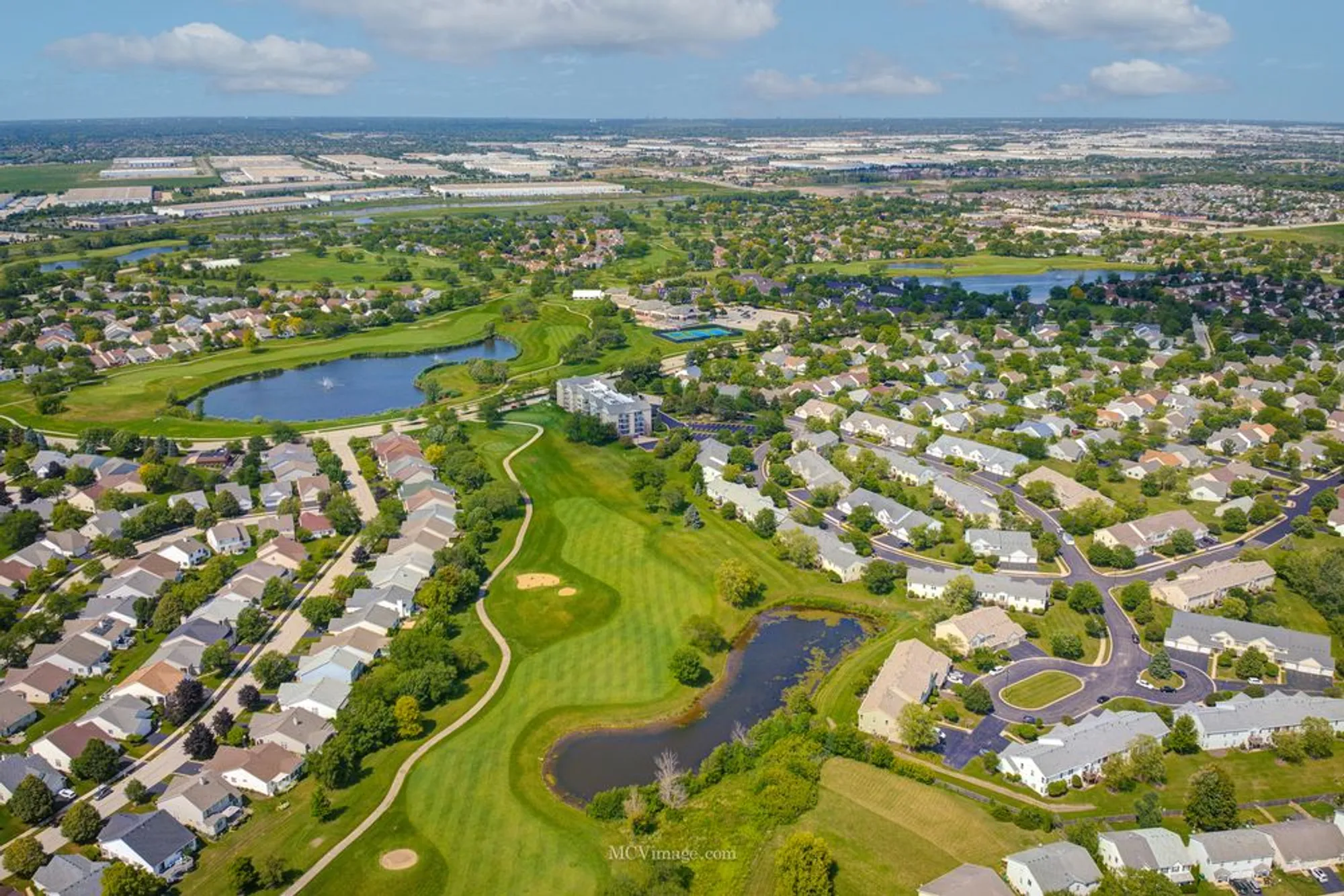 Property Slideshow image 23 of 27 | 13841 s bristlecone ln a, Plainfield, IL, 60544