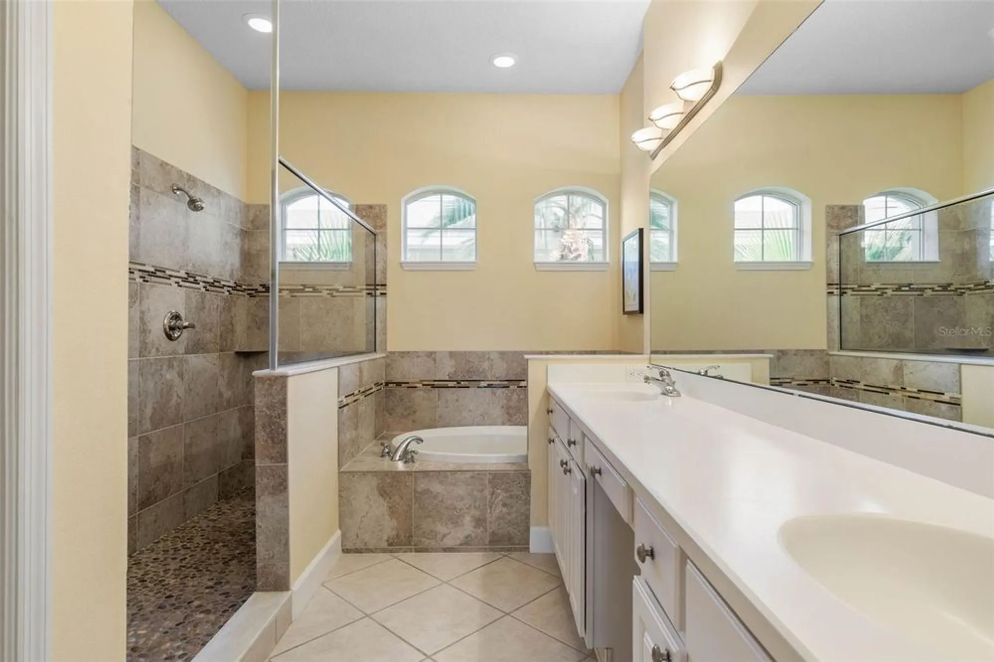 Property Slideshow image 27 of 71 | 200 riverfront dr b303, Palm Coast, FL, 32137