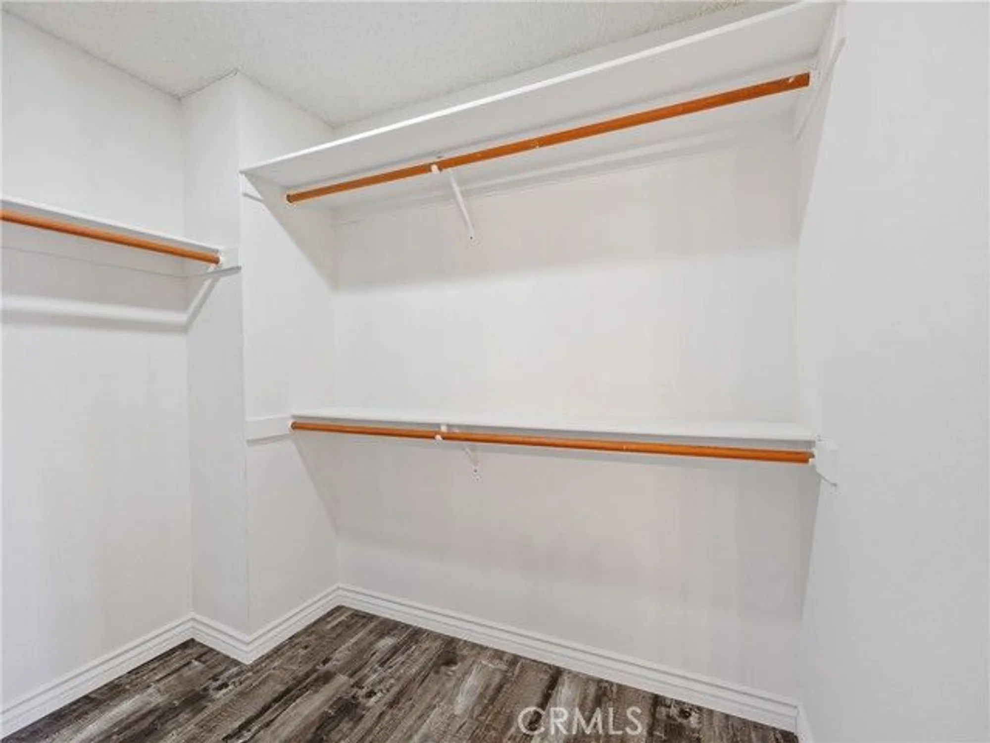 Property Slideshow image 26 of 37 | 19246 pine way, Apple Valley, CA, 92308