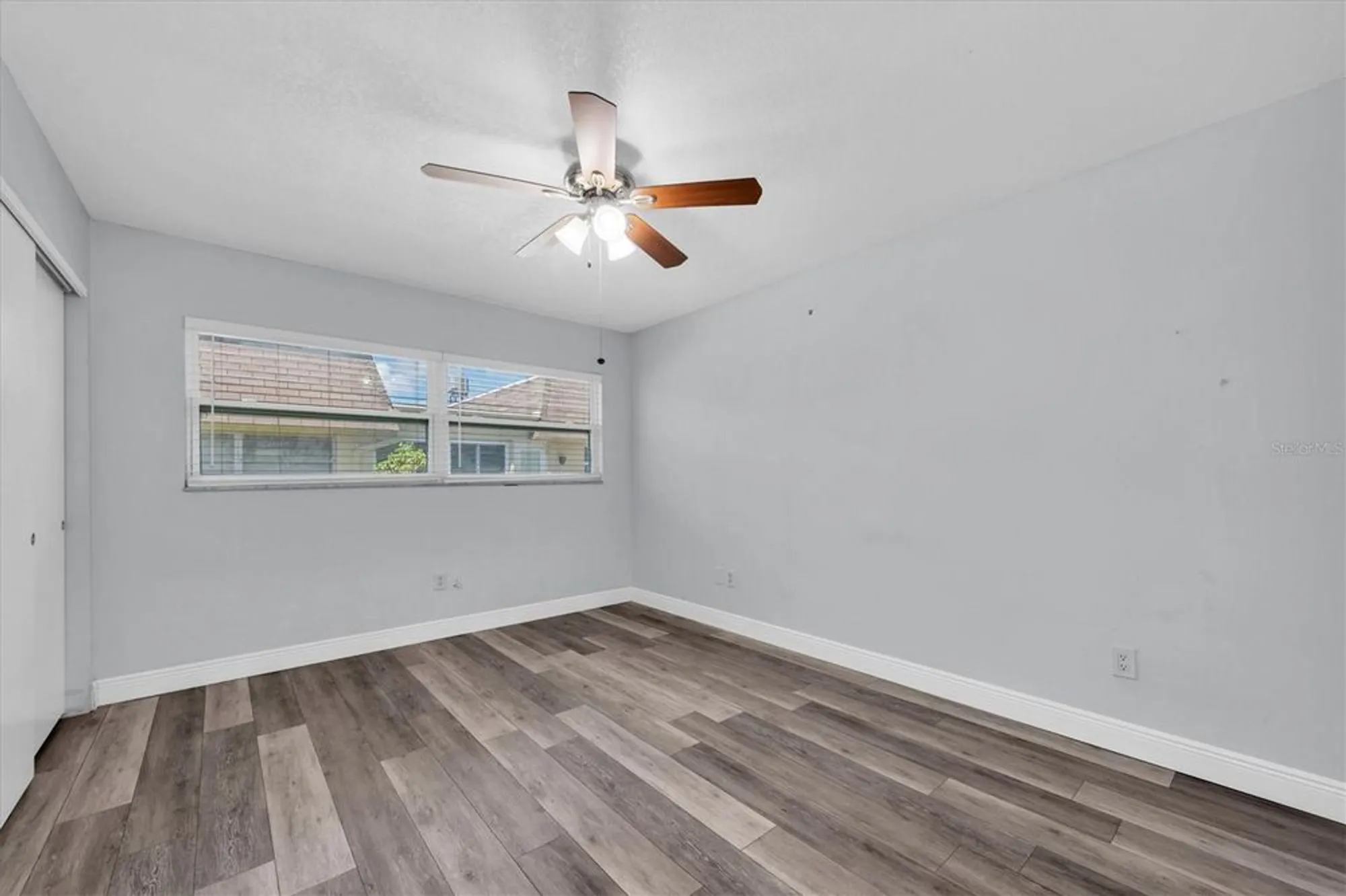 Property Slideshow image 17 of 27 | 8350 burgundy dr, Pinellas Park, FL, 33781
