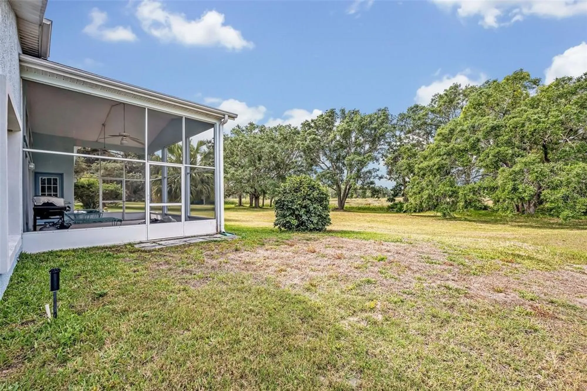 Property Slideshow image 41 of 52 | 25057 riverwalk dr, Leesburg, FL, 34748