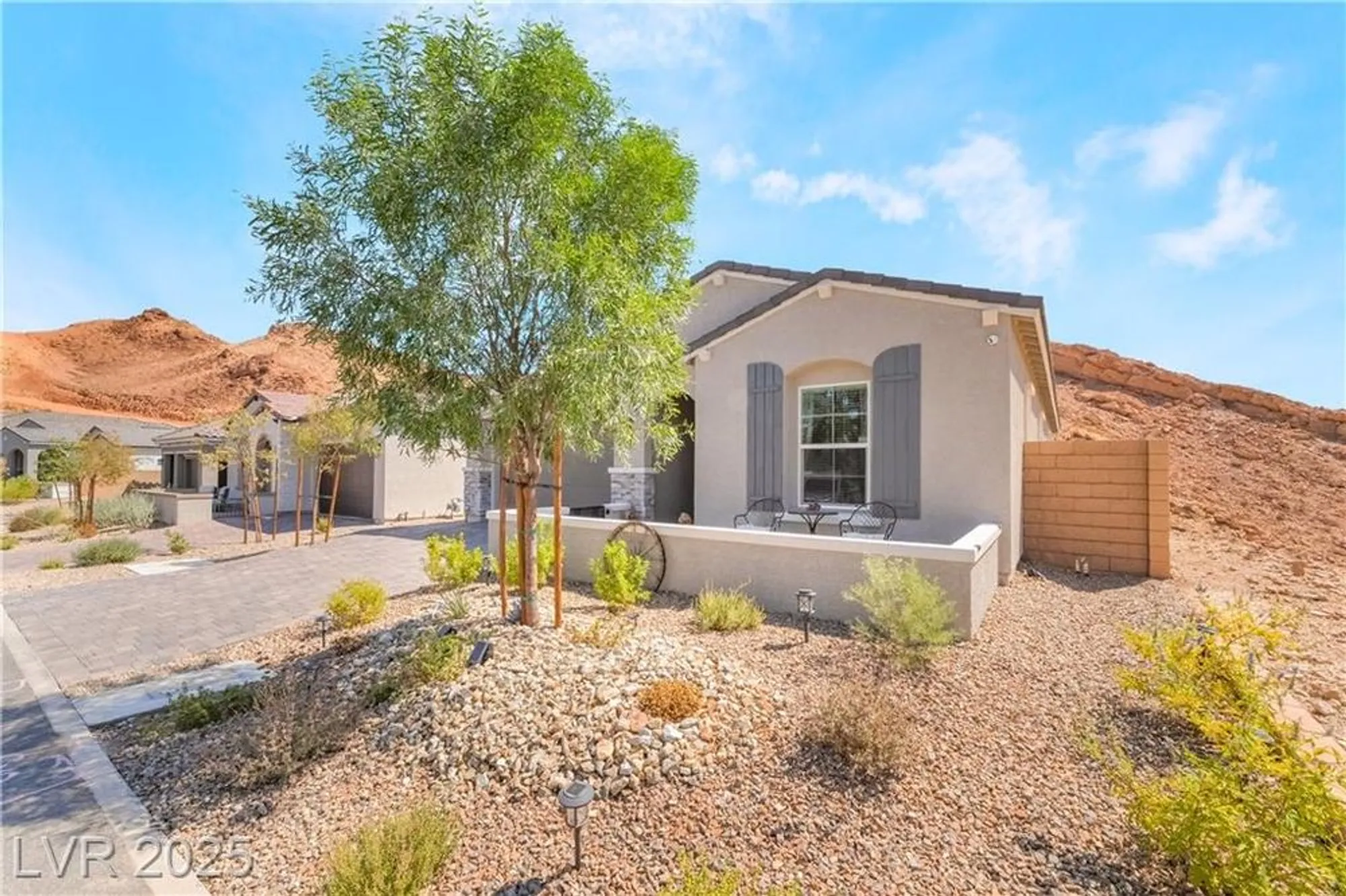 Property Slideshow image 6 of 80 | 68 cathedral wash pl, Henderson, NV, 89011