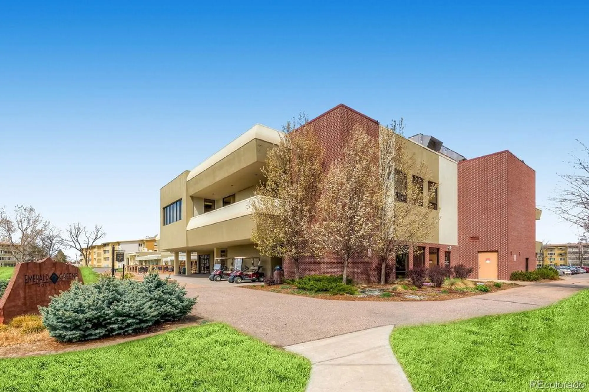 Property Slideshow image 14 of 24 | 610 s clinton st apt 8c, Denver, CO, 80247