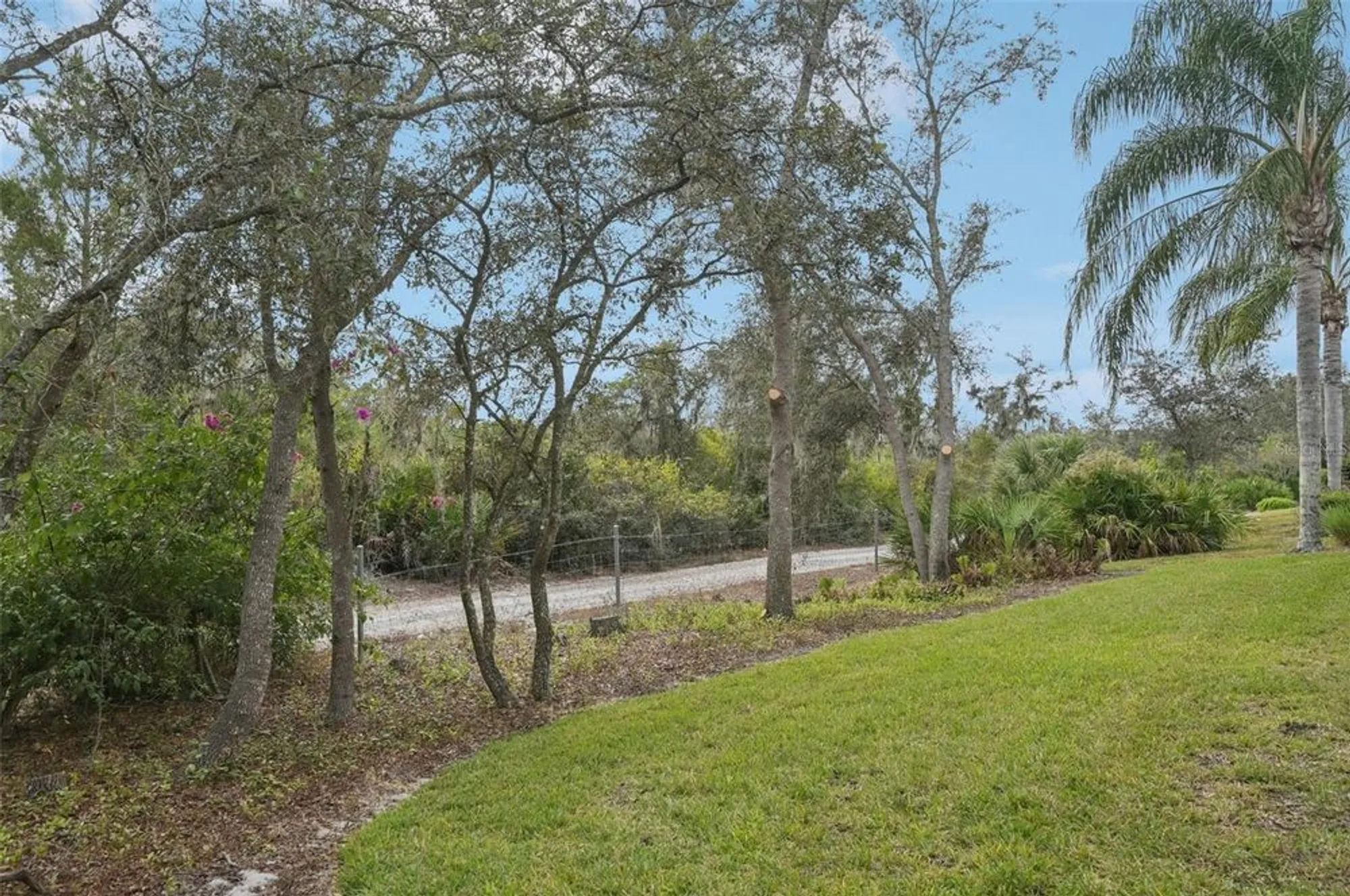 Property Slideshow image 40 of 75 | 2336 oakley green dr, Sun City Center, FL, 33573