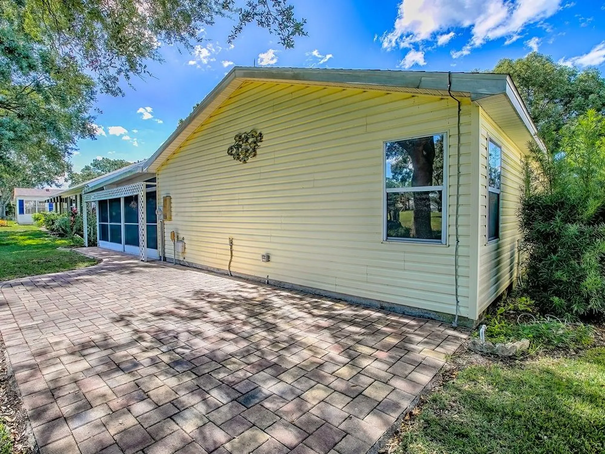 Property Slideshow image 35 of 44 | 1133 del toro dr, The Villages, FL, 32159