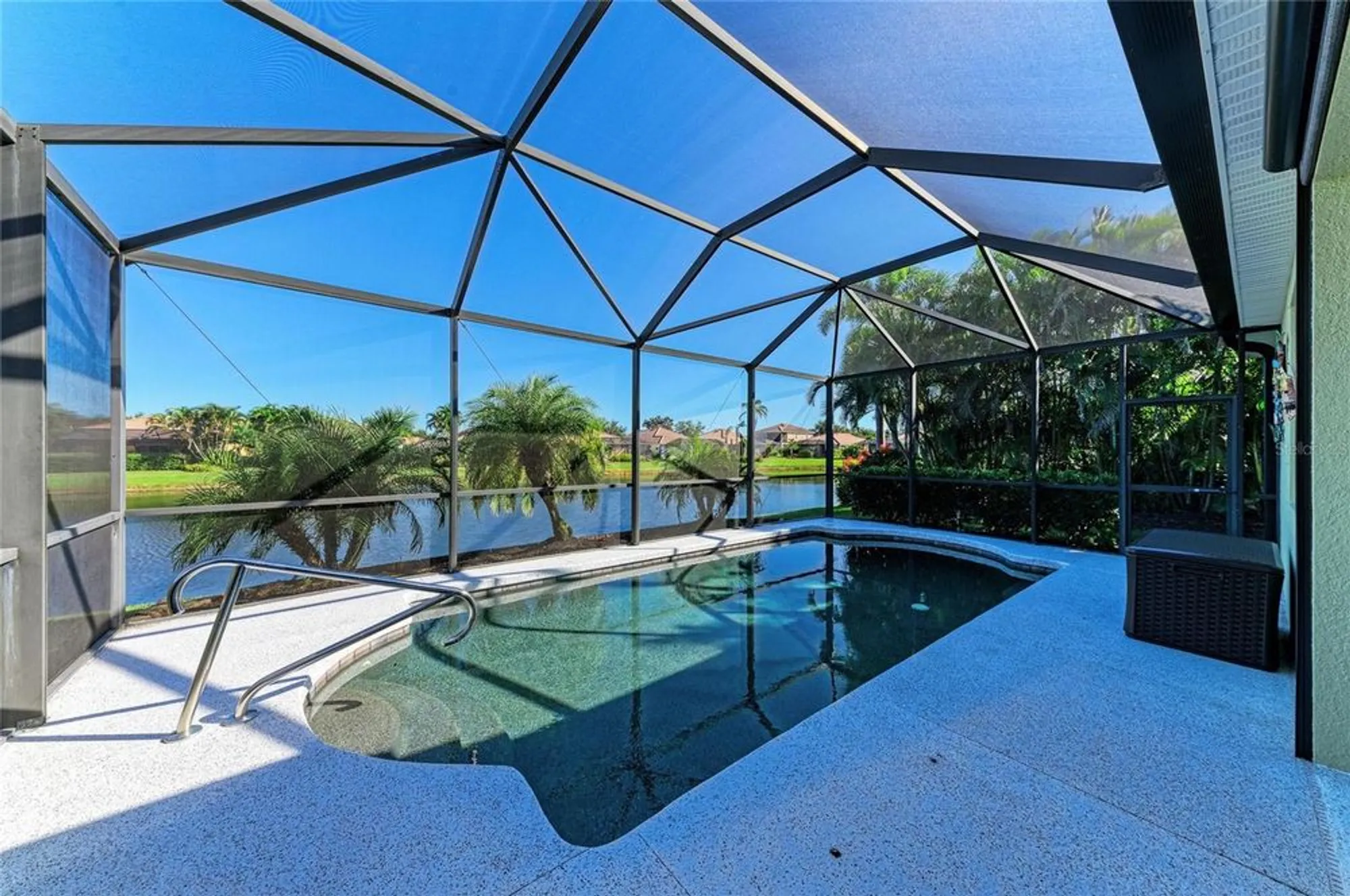 Property Slideshow image 42 of 52 | 212 river enclave ct, Bradenton, FL, 34212