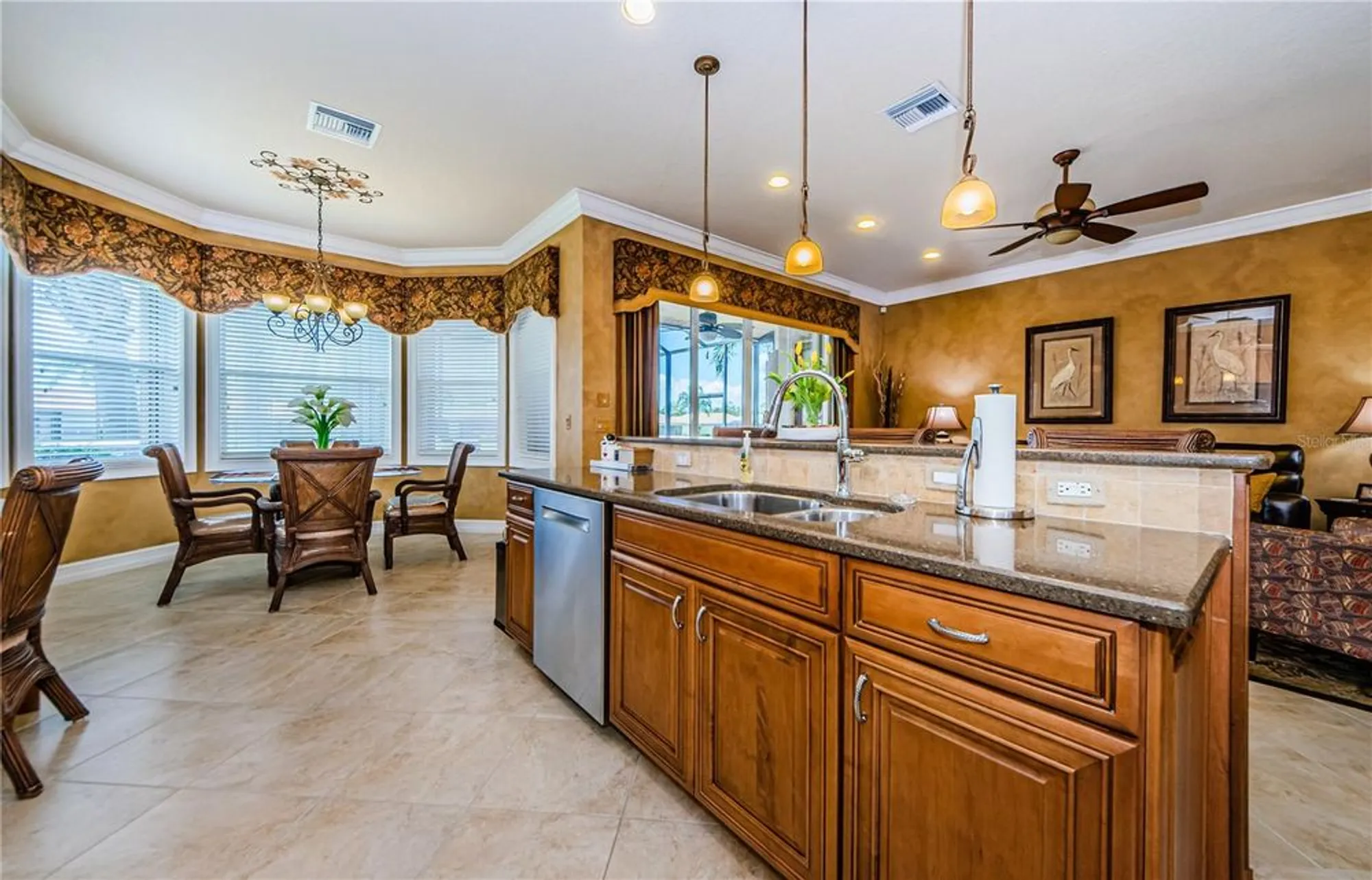 Property Slideshow image 16 of 96 | 4918 sandy brook cir, Wimauma, FL, 33598