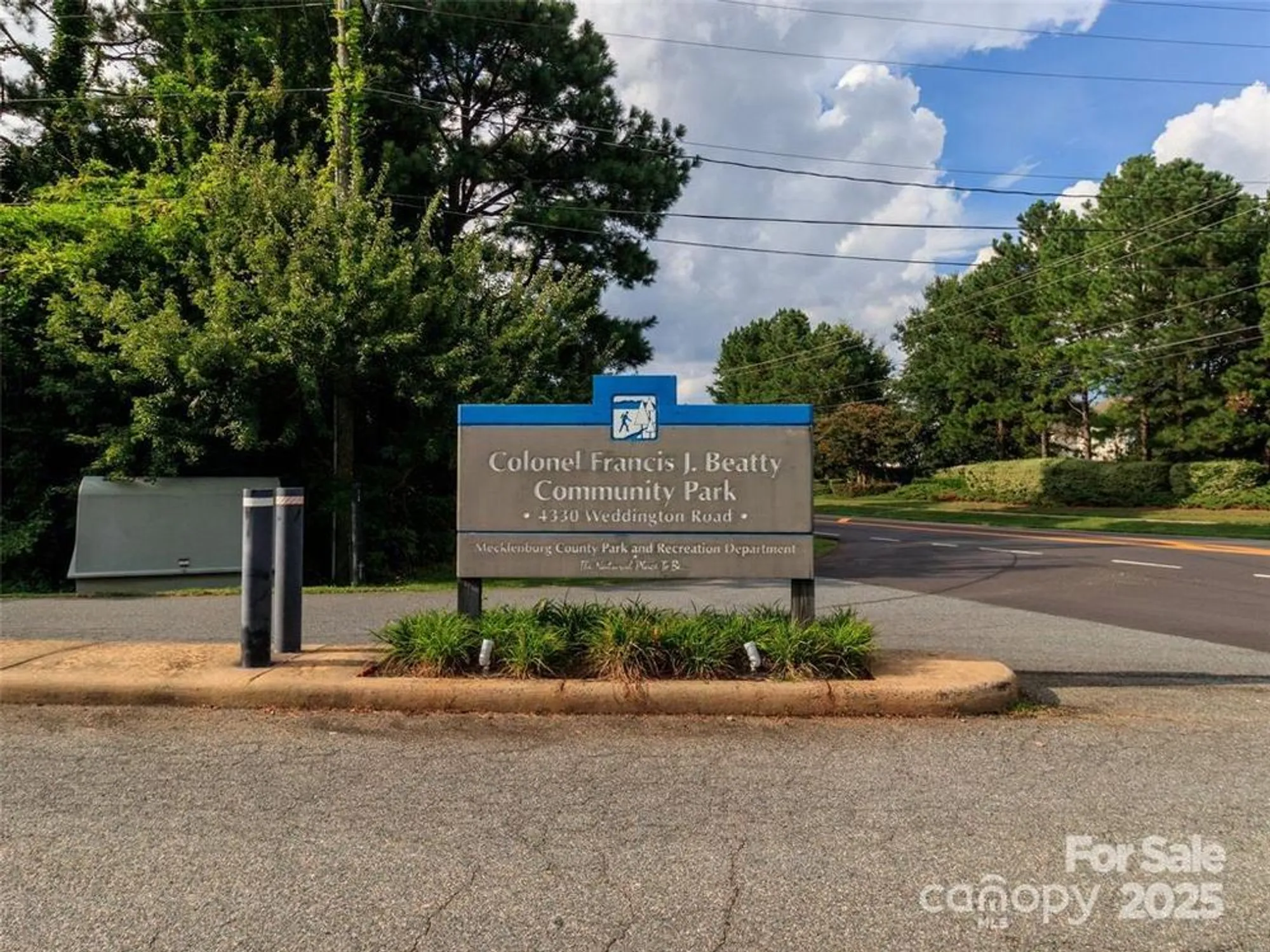 Property Slideshow image 37 of 39 | 3546 south bank ct, Matthews, NC, 28105