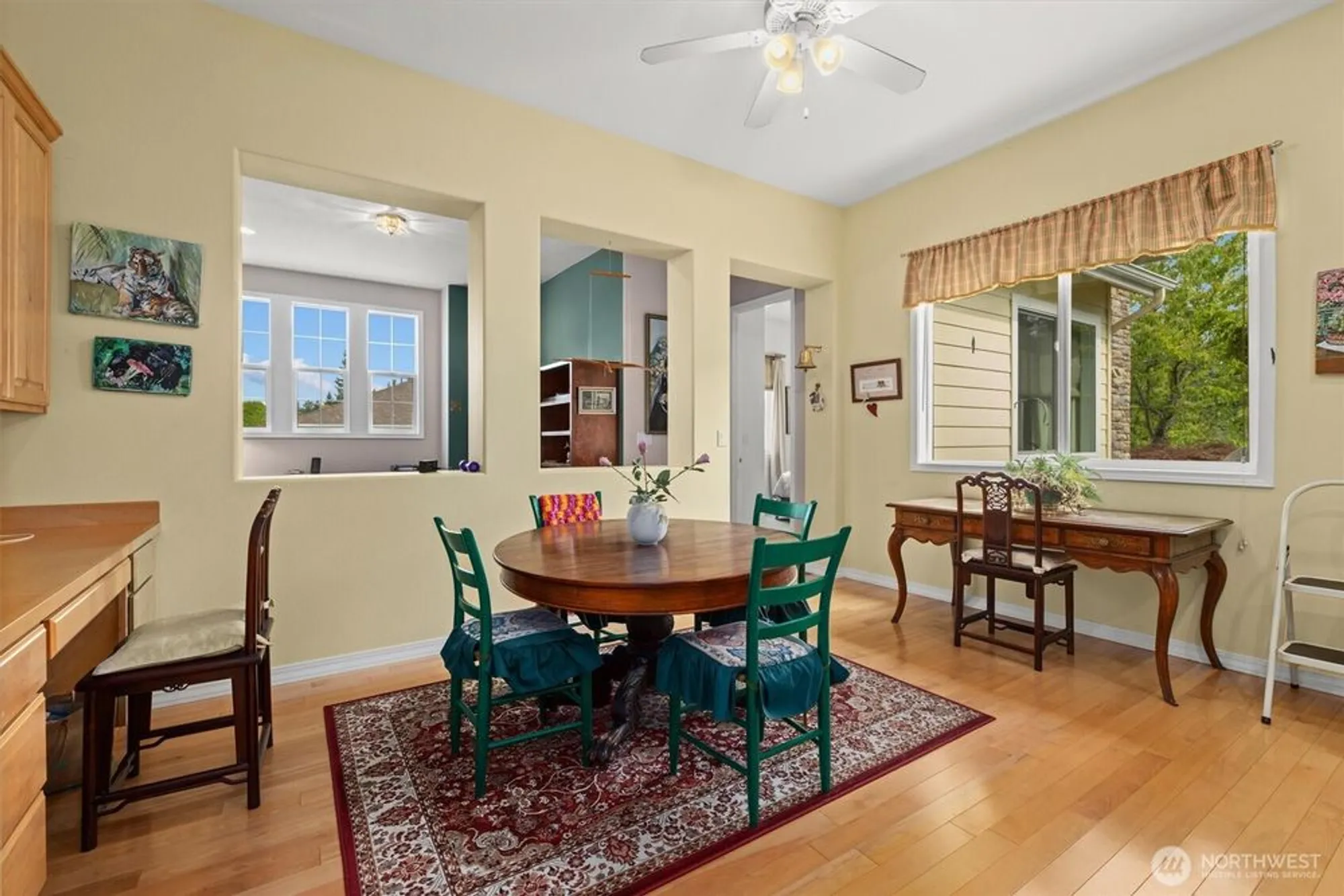 Property Slideshow image 17 of 38 | 23263 ne 126th st, Redmond, WA, 98053