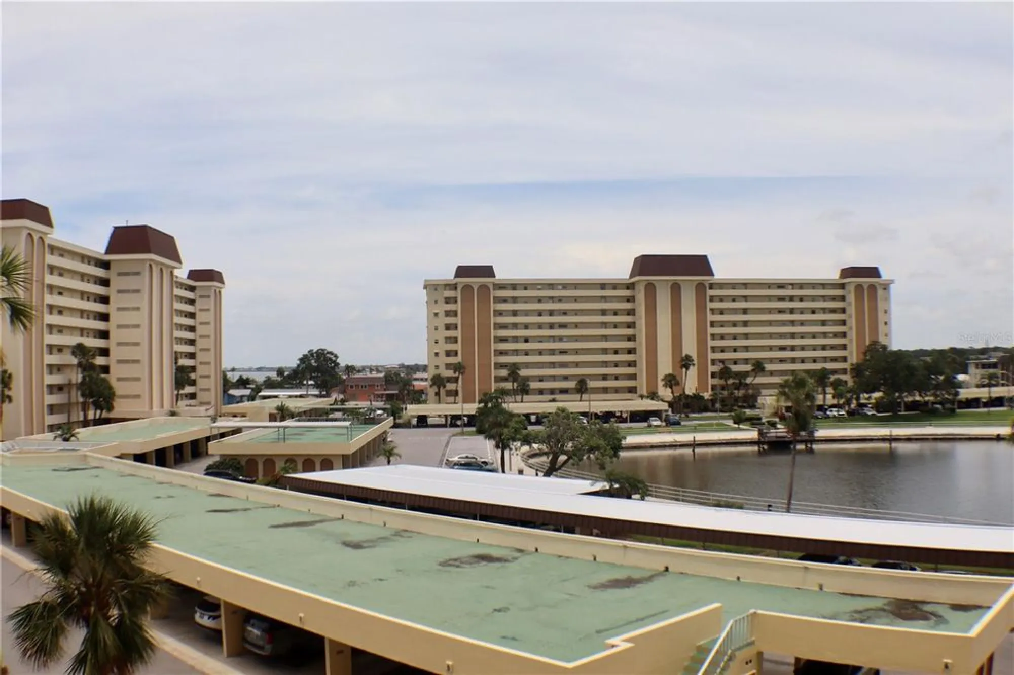 Property Slideshow image 11 of 51 | 4775 cove cir apt 403, St Petersburg, FL, 33708