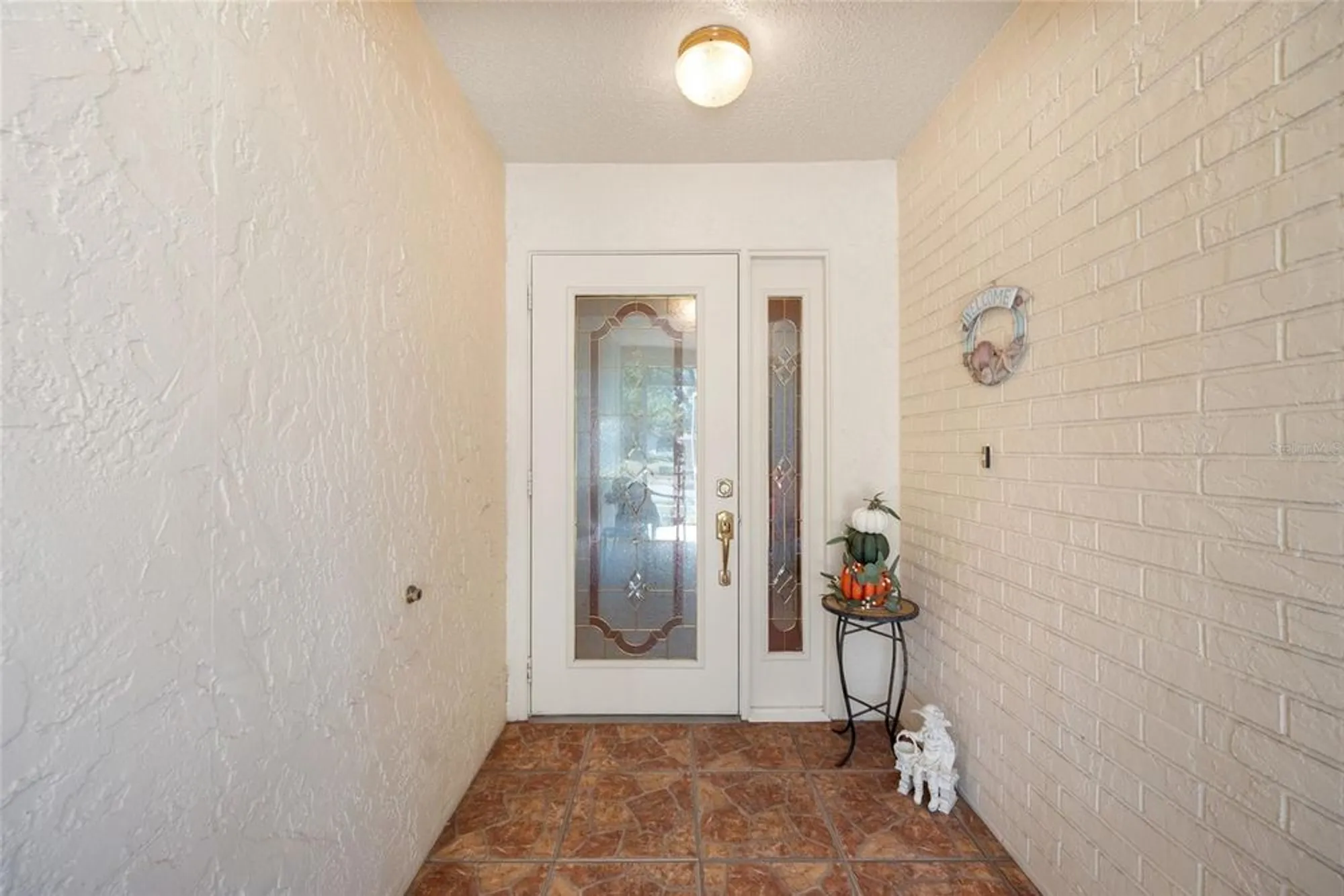 Property Slideshow image 6 of 34 | 1730 dugall ct, Palm Harbor, FL, 34684