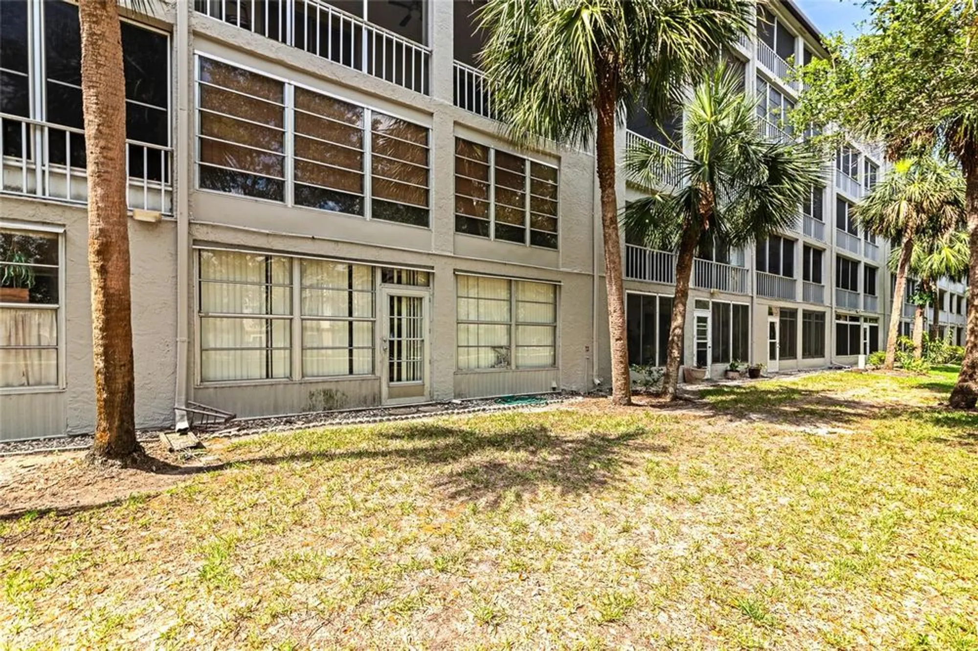 Property Slideshow image 30 of 44 | 3072 lake bayshore dr o- 119, Bradenton, FL, 34205