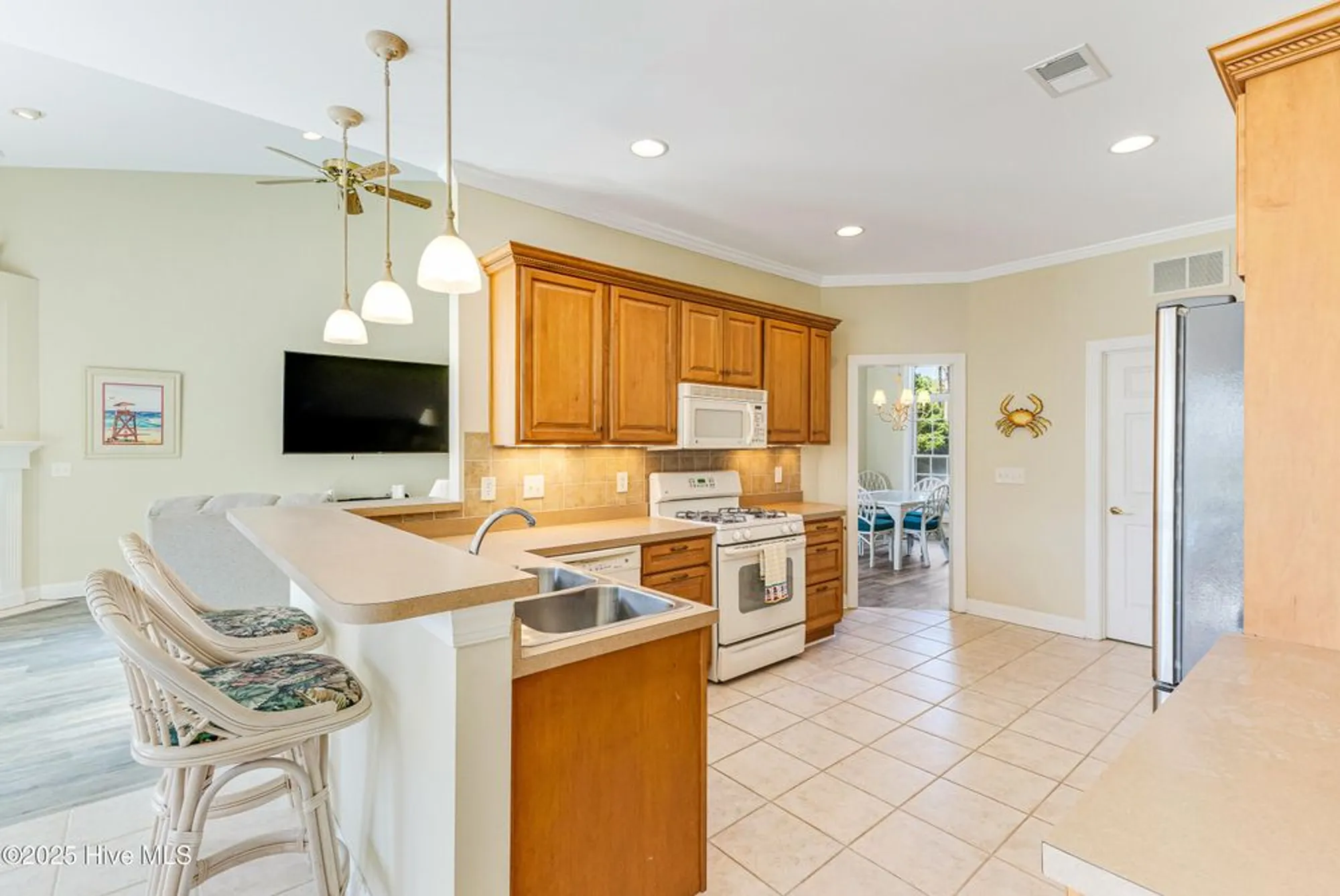 Property Slideshow image 13 of 50 | 602 bermuda walk, Sunset Beach, NC, 28468