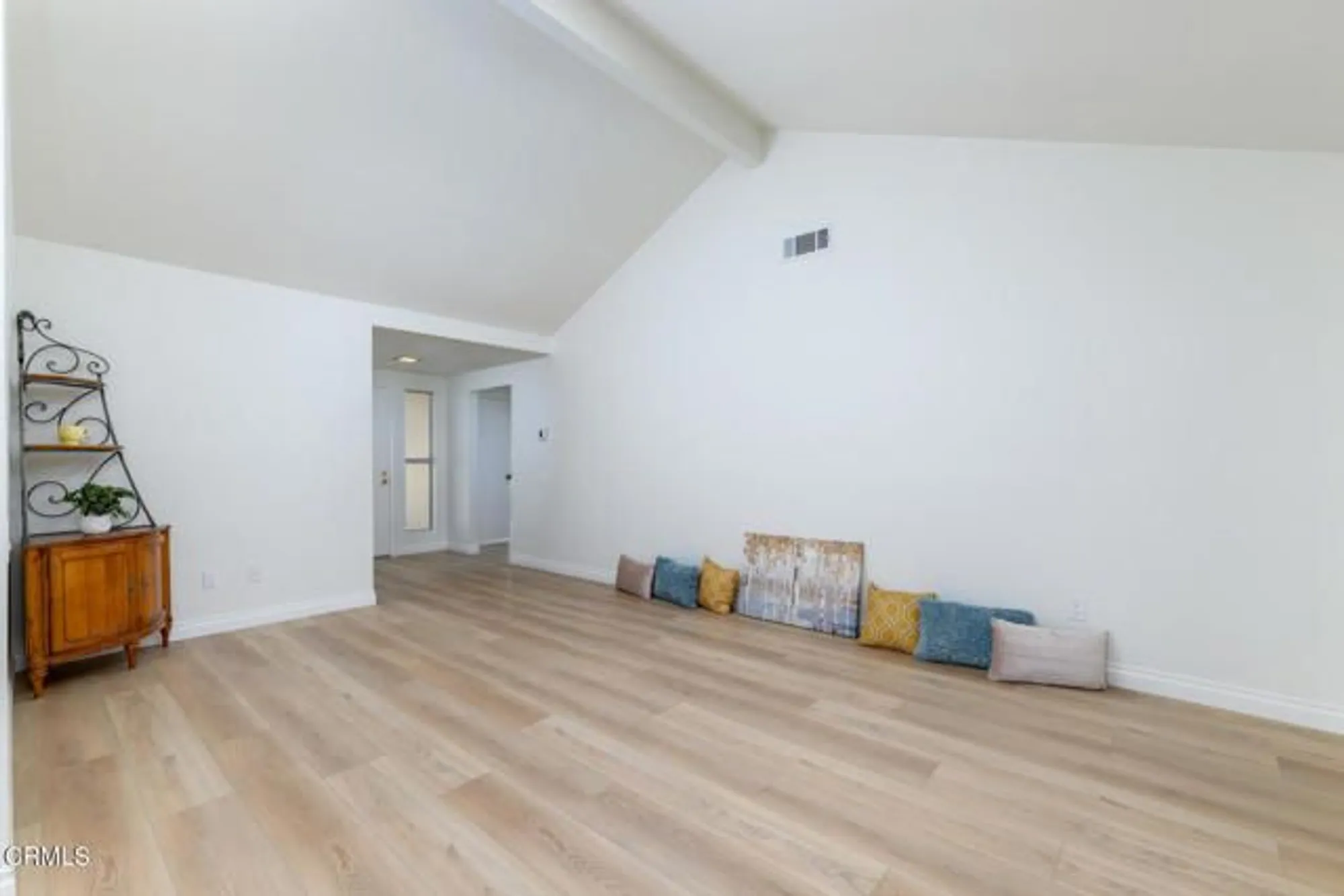 Property Slideshow image 14 of 38 | 24121 village 24, Camarillo, CA, 93012