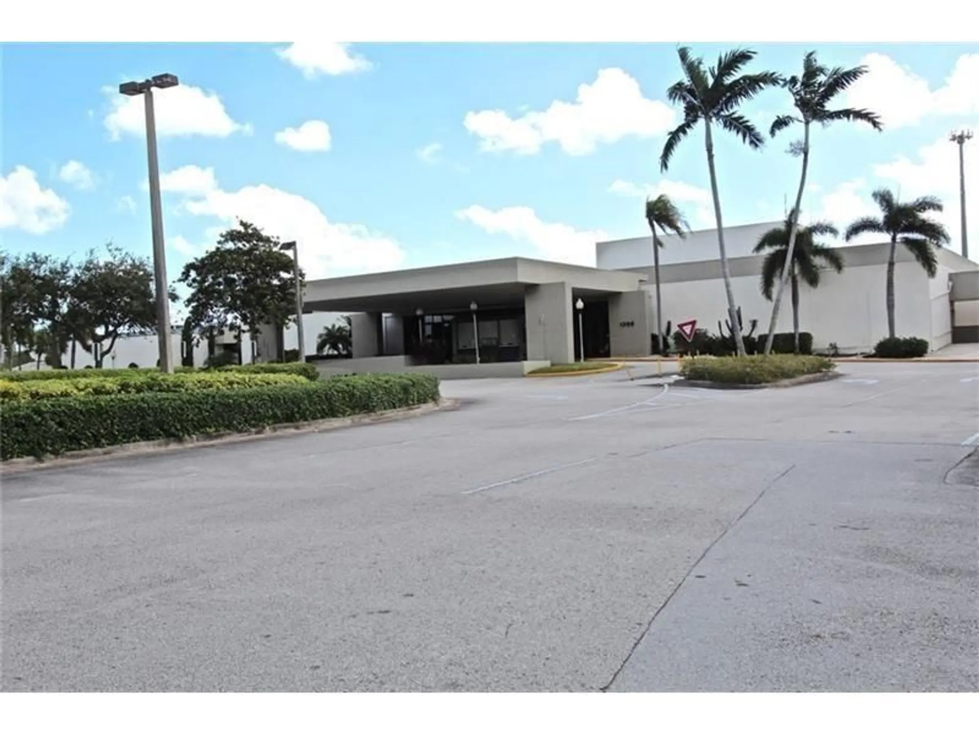 Property Slideshow image 17 of 18 | 3205 portofino pt f3, Coconut Creek, FL, 33066