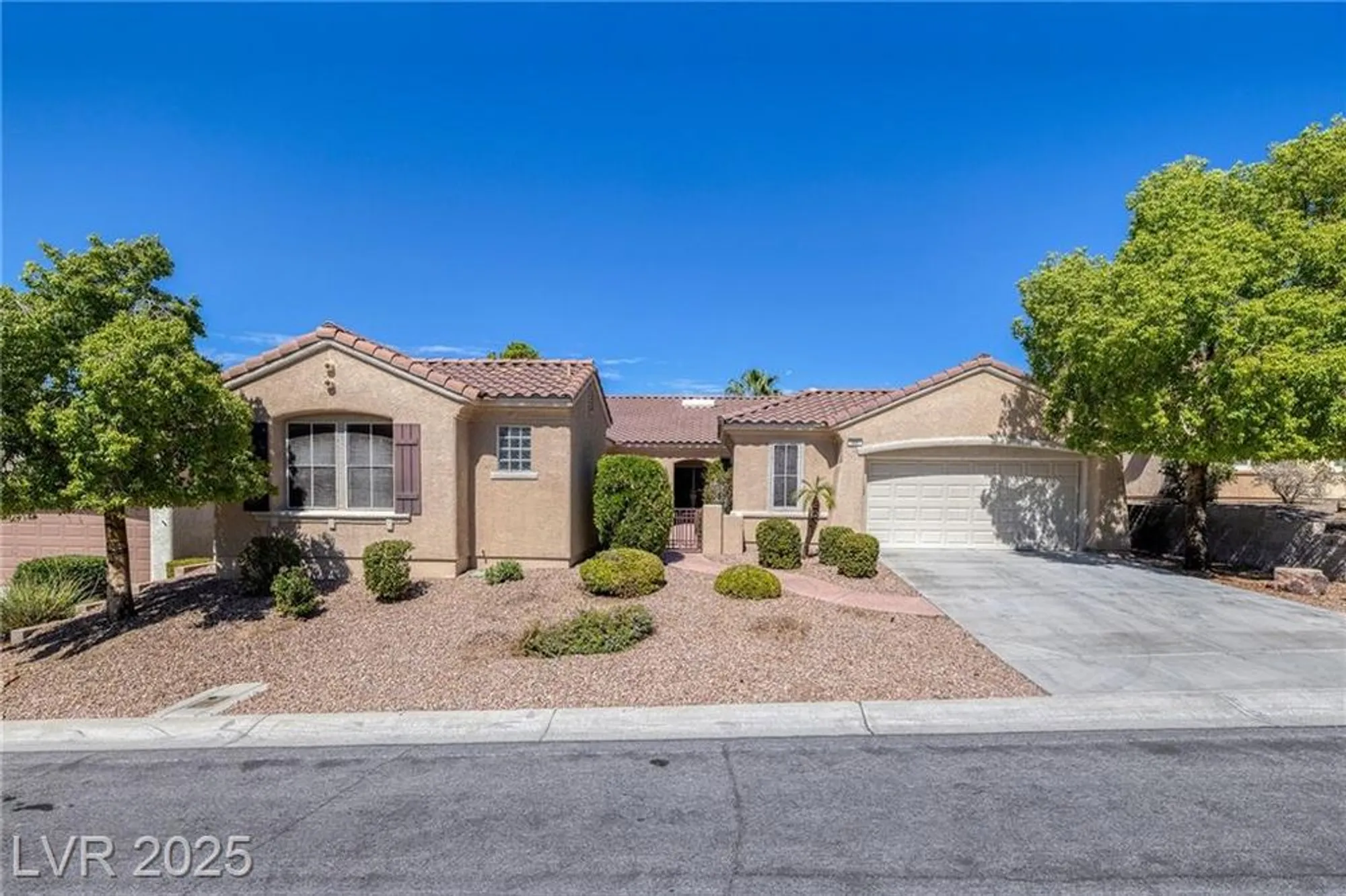 Property Slideshow image 3 of 50 | 1691 wellington springs ave, Henderson, NV, 89052