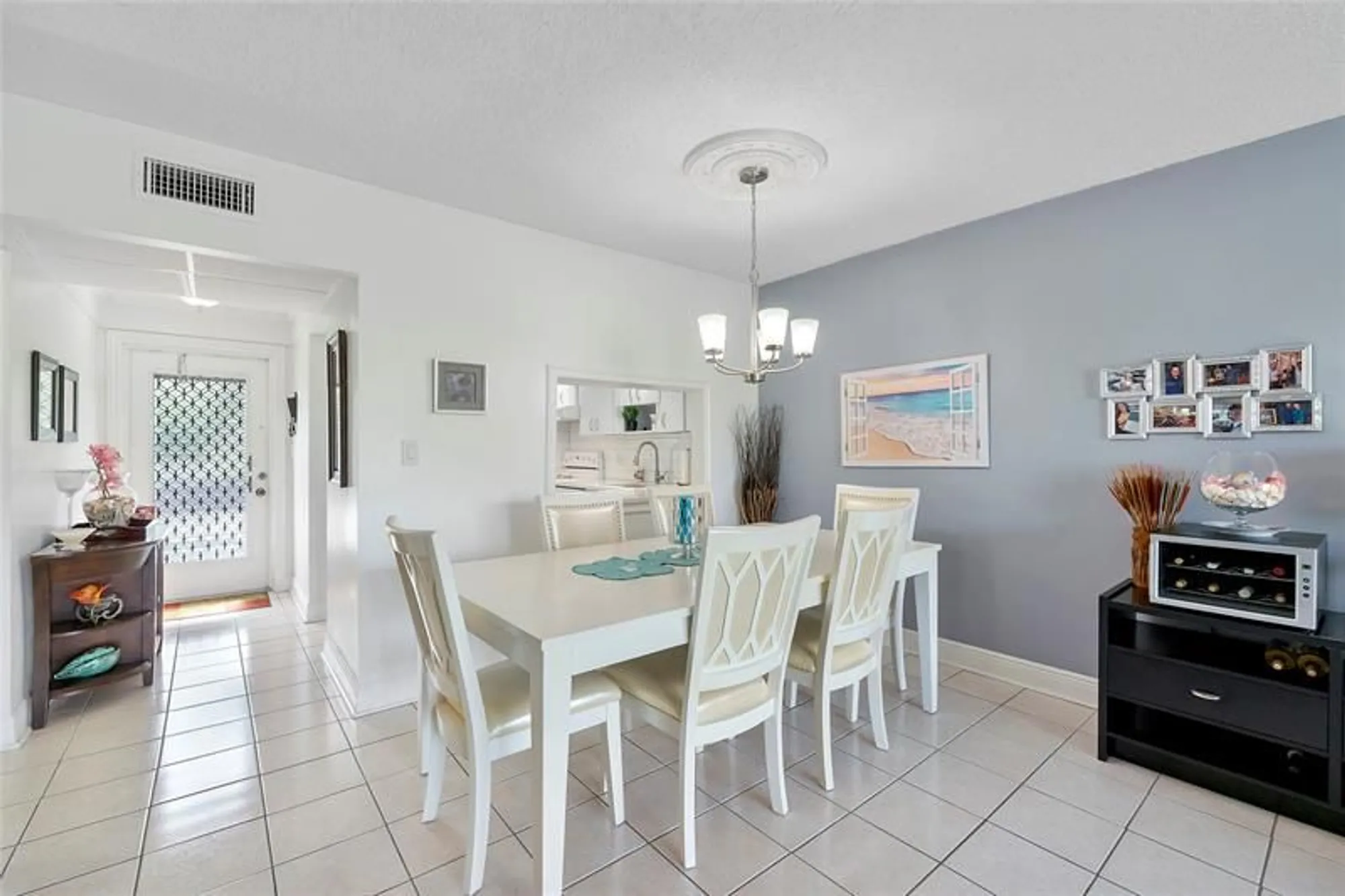 Property Slideshow image 6 of 31 | 7807 golf circle dr 211, Margate, FL, 33063