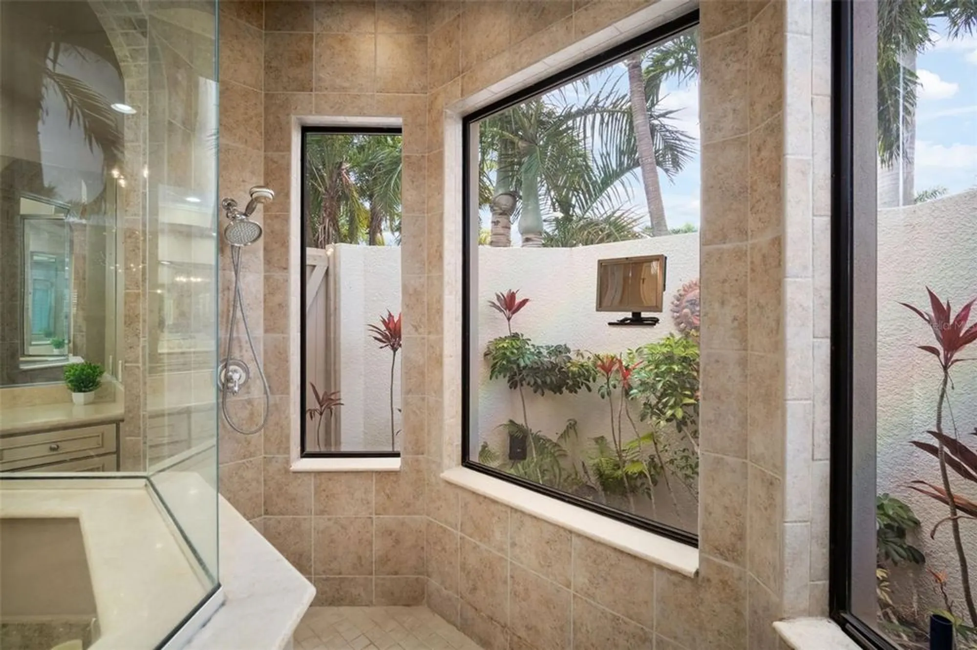 Property Slideshow image 49 of 98 | 5405 tybee island dr, Apollo Beach, FL, 33572