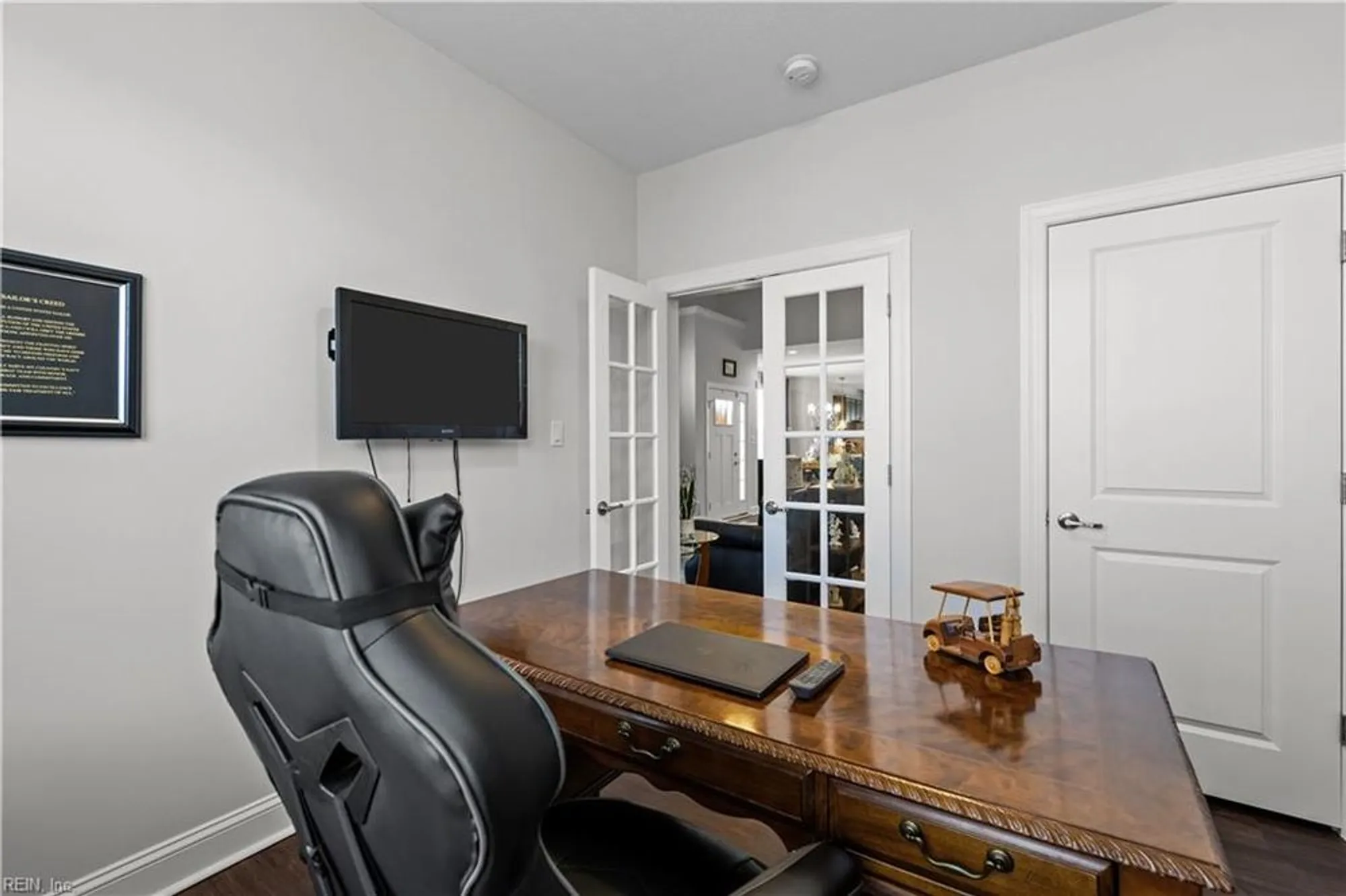 Property Slideshow image 17 of 50 | 4650 longleaf pl, Chesapeake, VA, 23321