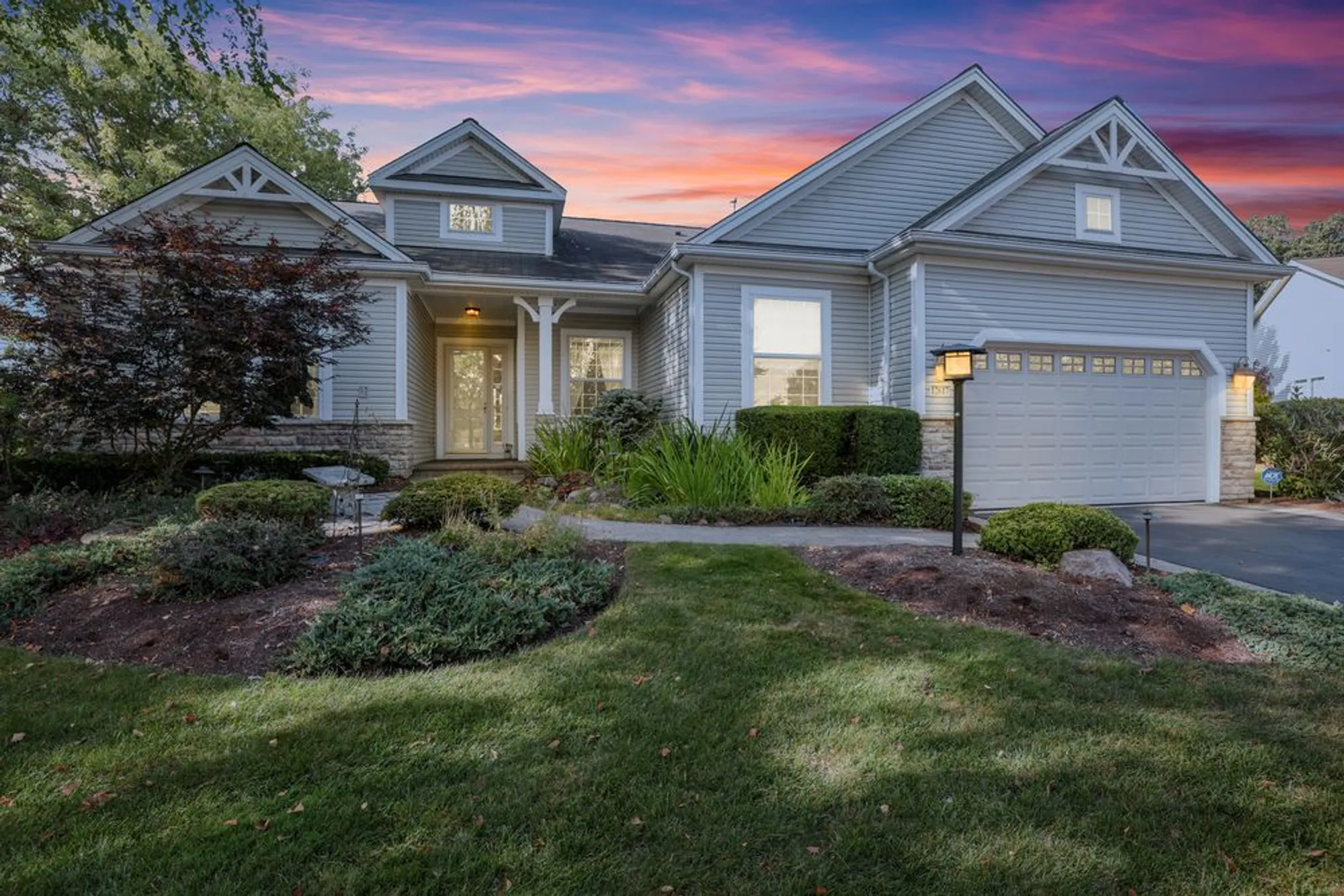 Property Slideshow image 4 of 36 | 12617 mulberry ct, Huntley, IL, 60142
