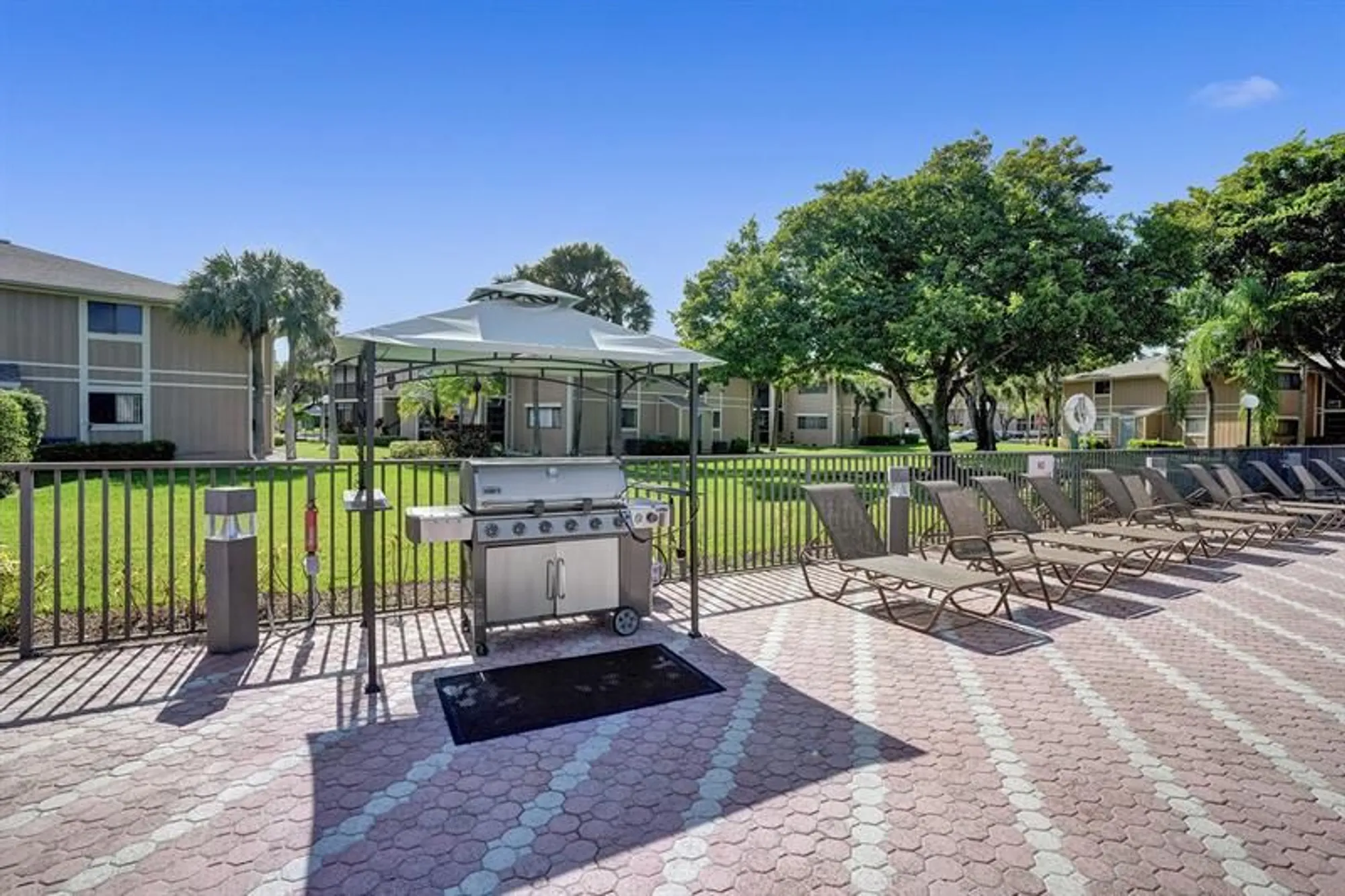 Property Slideshow image 60 of 66 | 7432 ashmont cir 208, Tamarac, FL, 33321