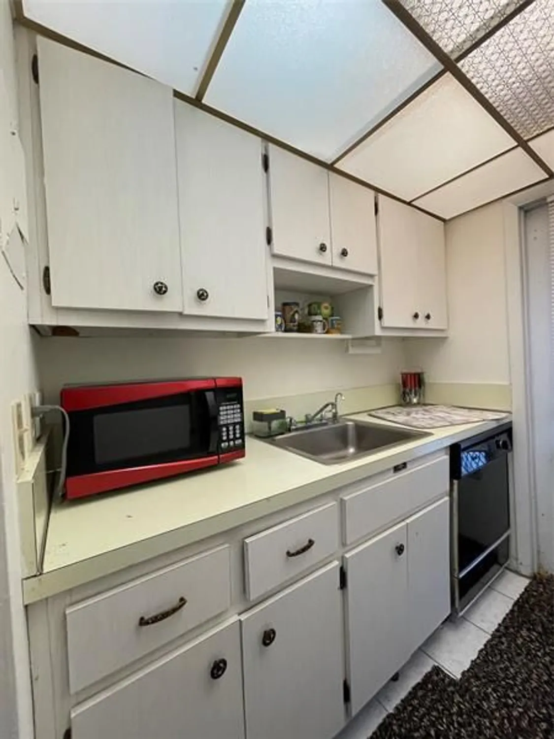 Property Slideshow image 9 of 35 | 2851 e golf blvd apt 206, Pompano Beach, FL, 33064