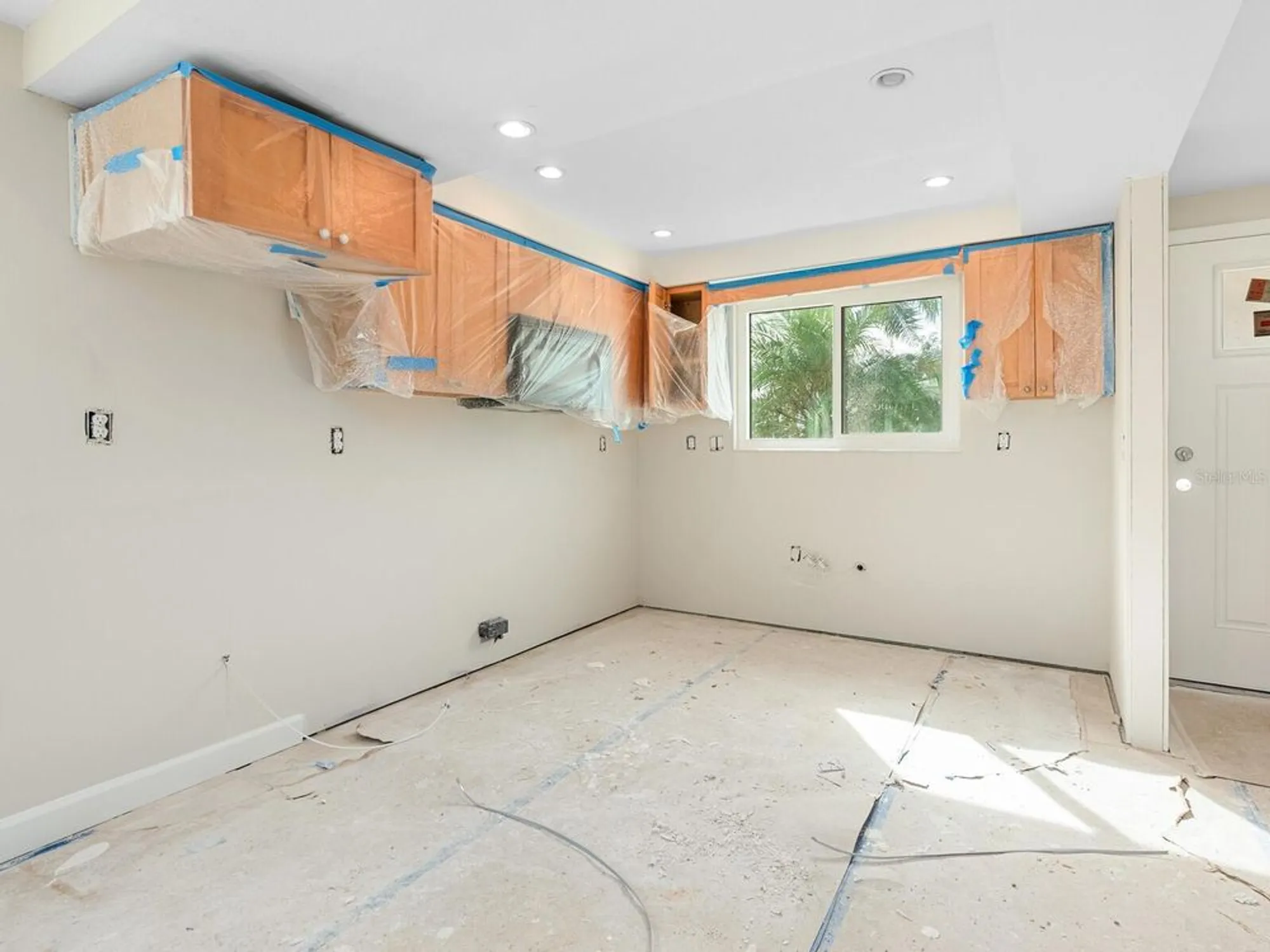 Property Slideshow image 10 of 41 | 667 el centro, Longboat Key, FL, 34228