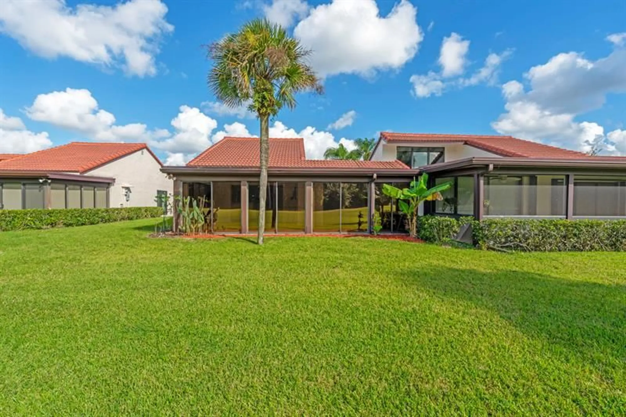 Property Slideshow image 12 of 48 | 8020 eastlake dr # 11a, Boca Raton, FL, 33433