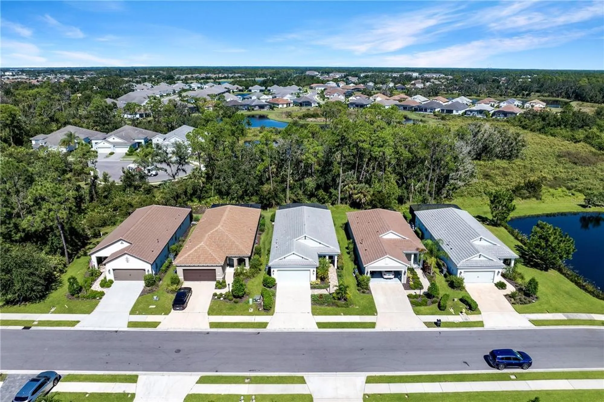 Property Slideshow image 46 of 67 | 12938 true blue cir, Bradenton, FL, 34211