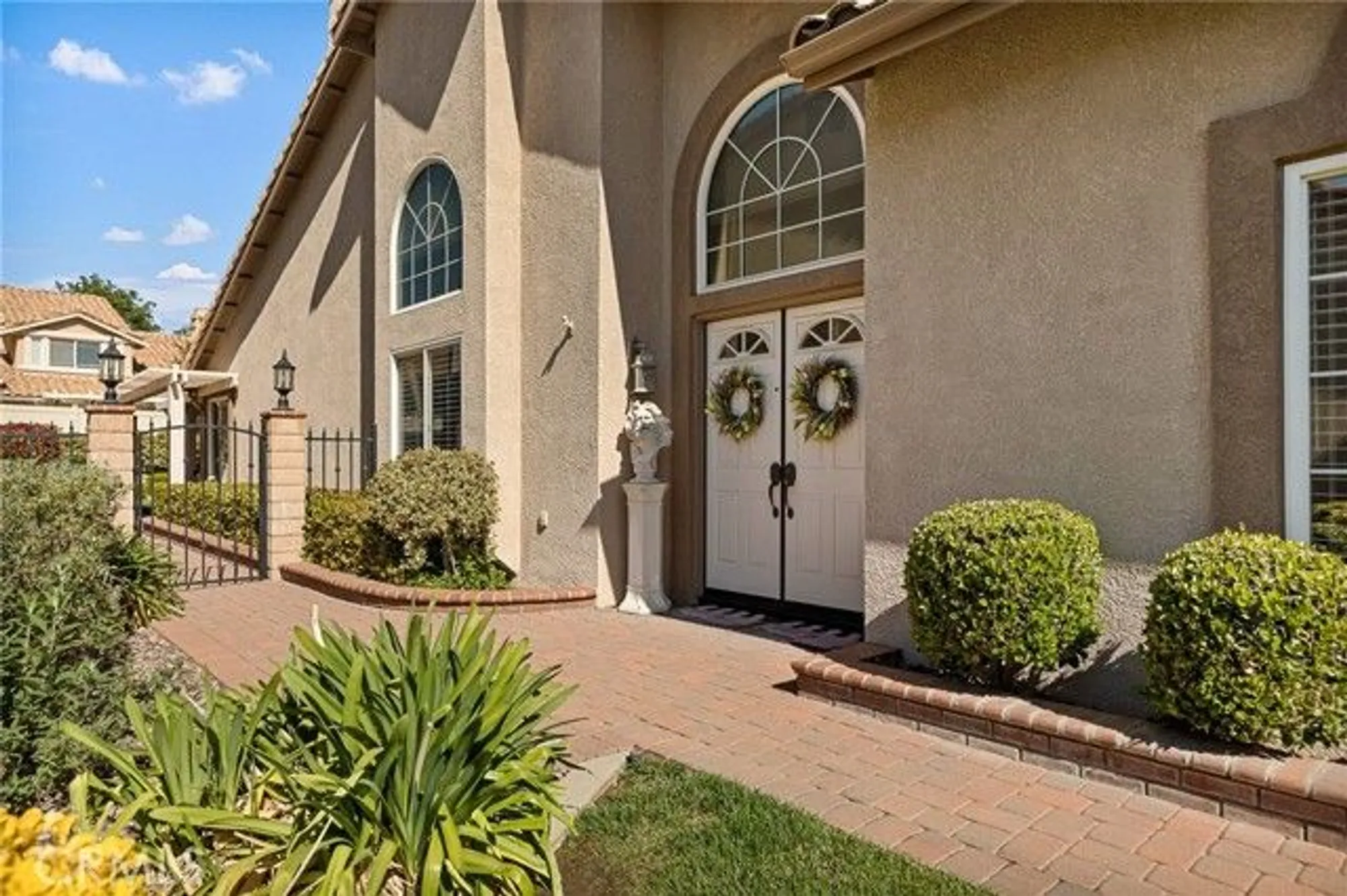 Property Slideshow image 3 of 52 | 1521 fairway oaks ave, Banning, CA, 92220