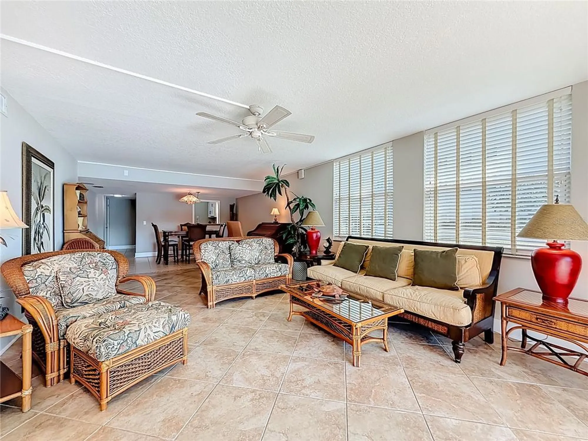 Property Slideshow image 8 of 65 | 7930 sun island dr 111, South Pasadena, FL, 33707