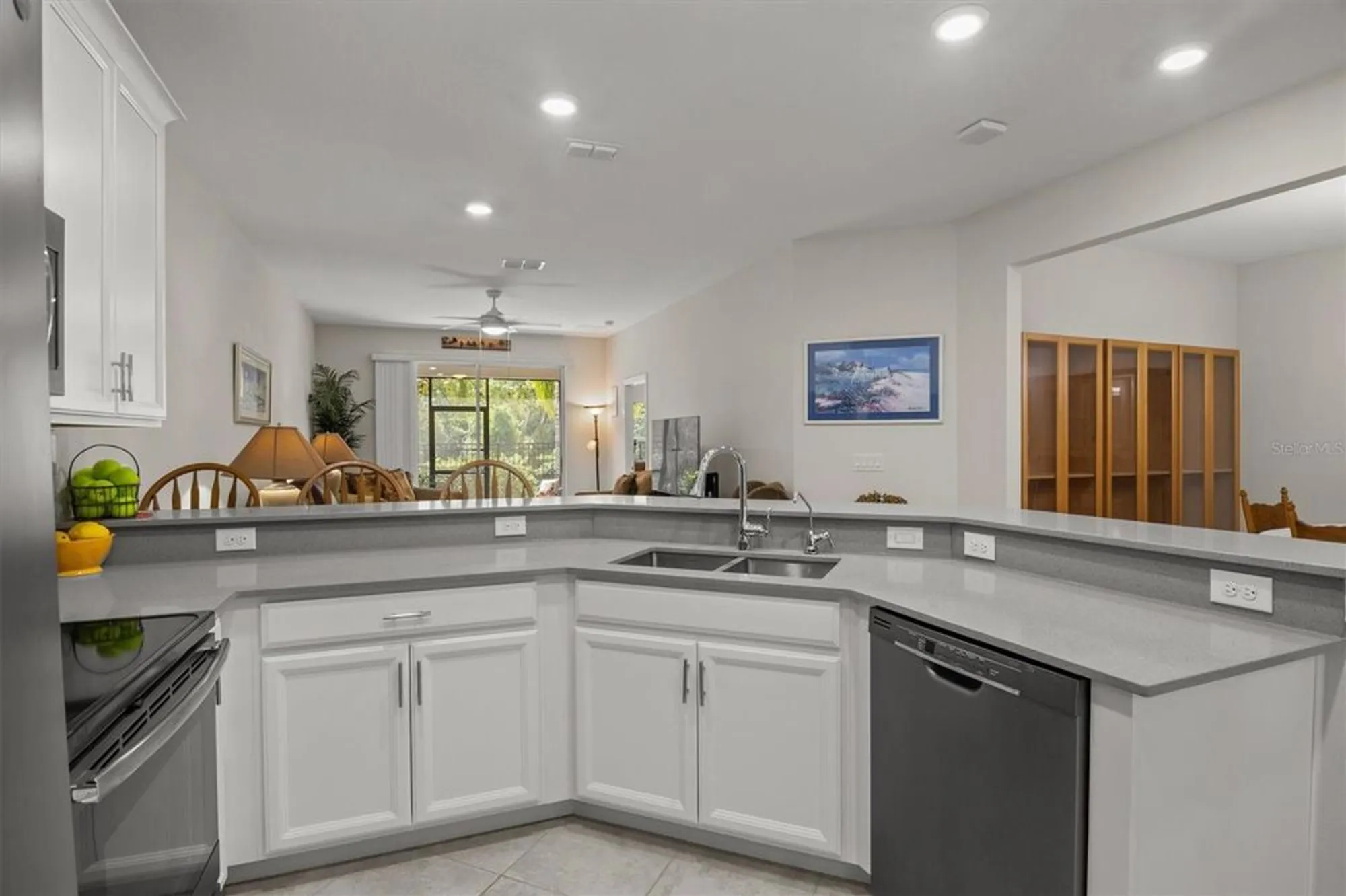 Property Slideshow image 8 of 34 | 2853 attwater loop, Winter Haven, FL, 33884