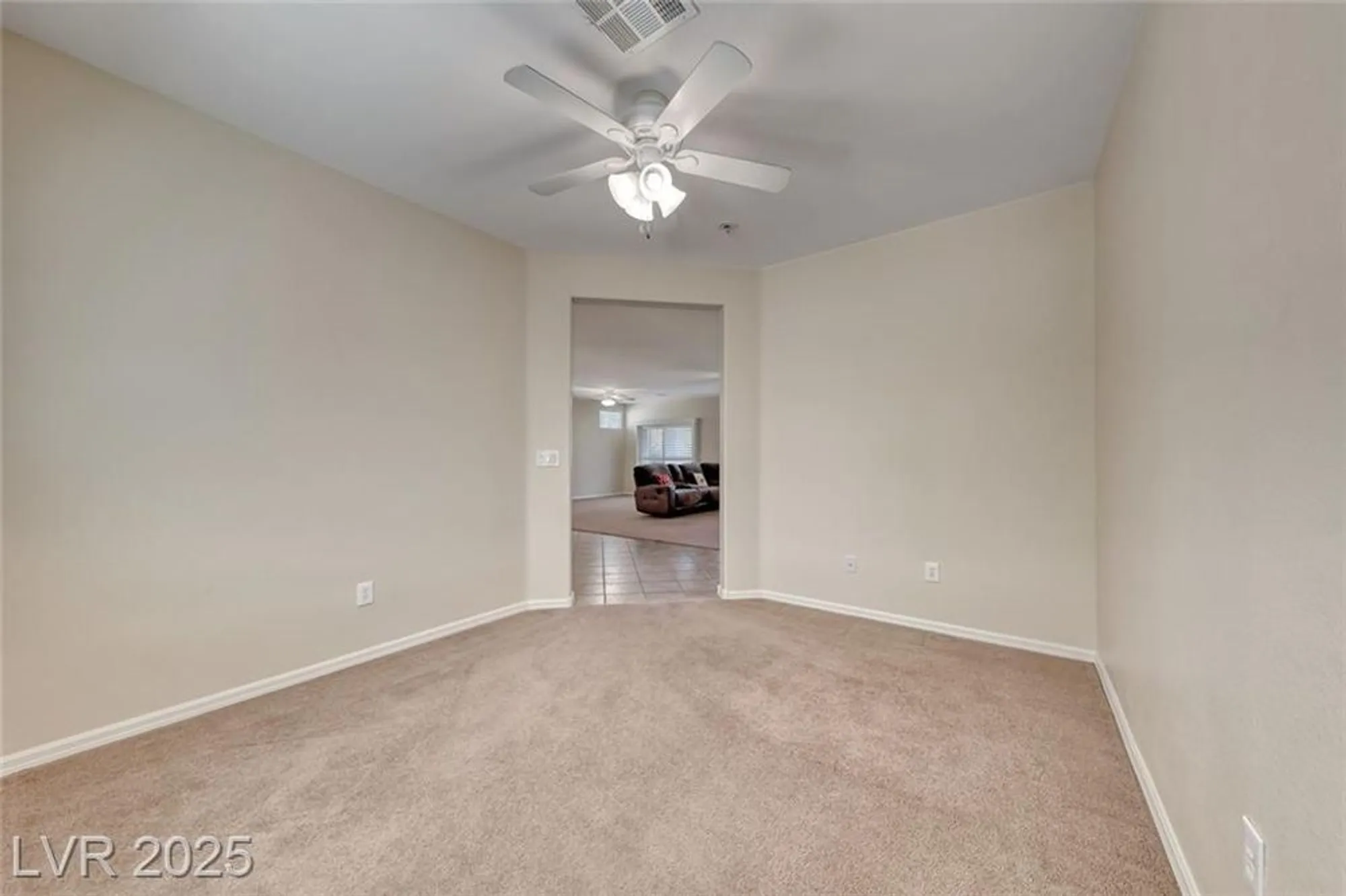 Property Slideshow image 24 of 56 | 2218 sandstone cliffs dr, Henderson, NV, 89044