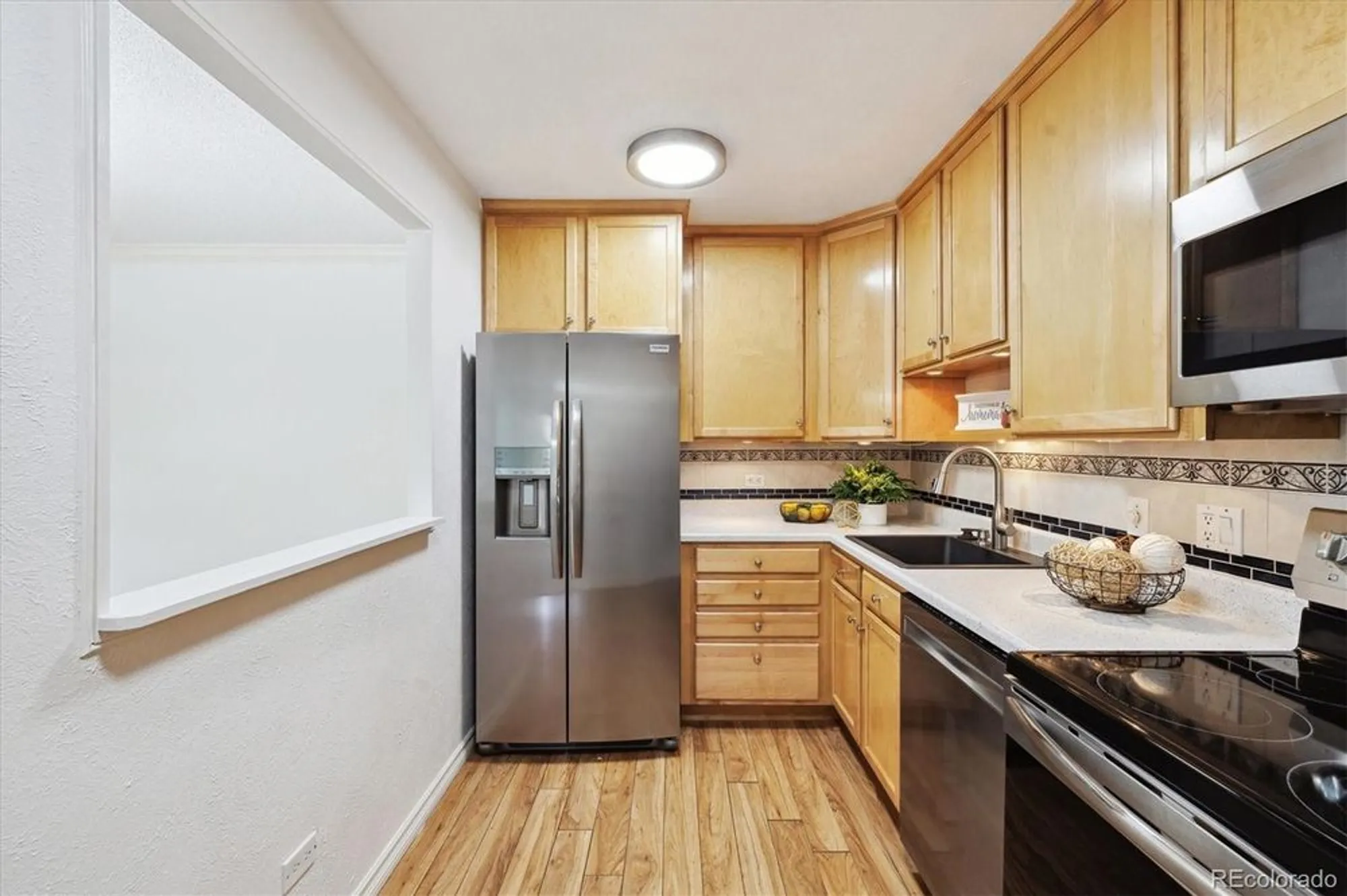 Property Slideshow image 7 of 50 | 660 s alton way 3b, Denver, CO, 80247