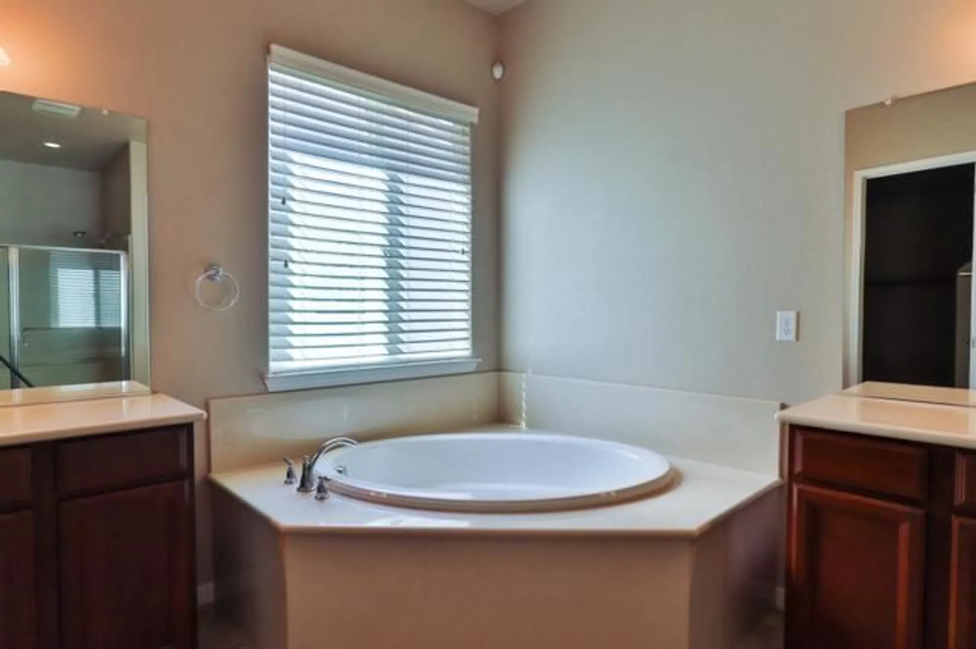 Property Slideshow image 49 of 107 | 2690 steeple run ln, Manteca, CA, 95336