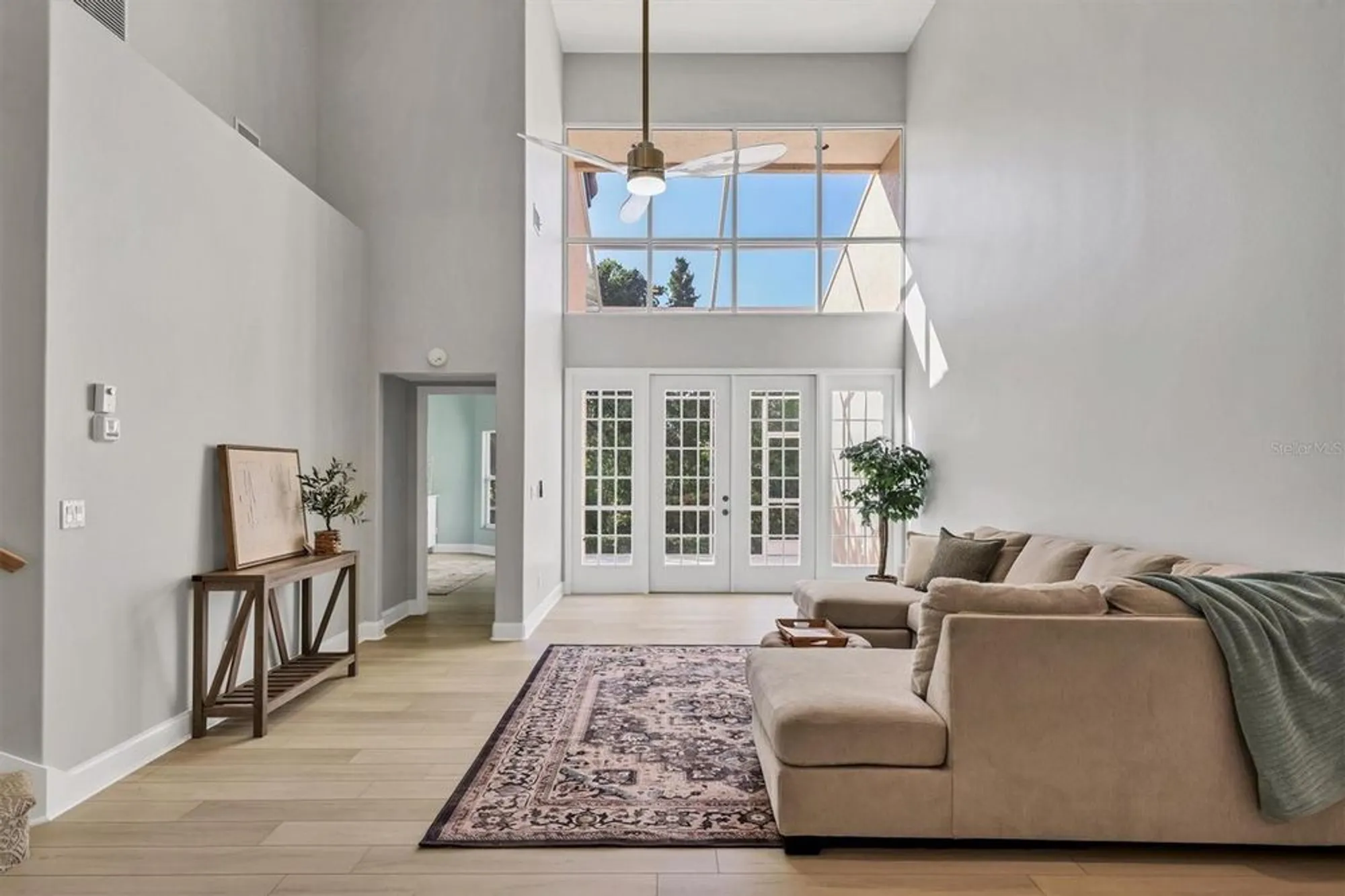 Property Slideshow image 7 of 71 | 1703 starling dr # 1703, Sarasota, FL, 34231