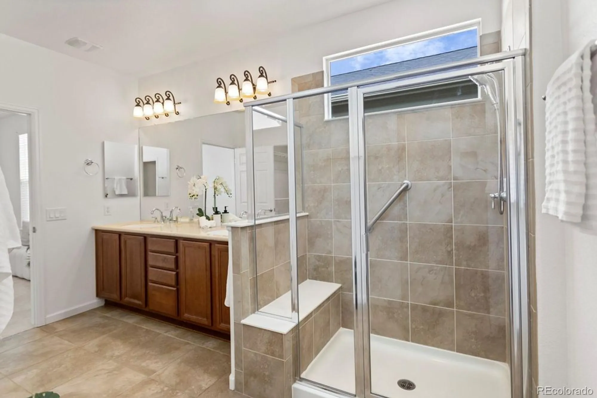 Property Slideshow image 20 of 29 | 19834 w 56th pl, Golden, CO, 80403