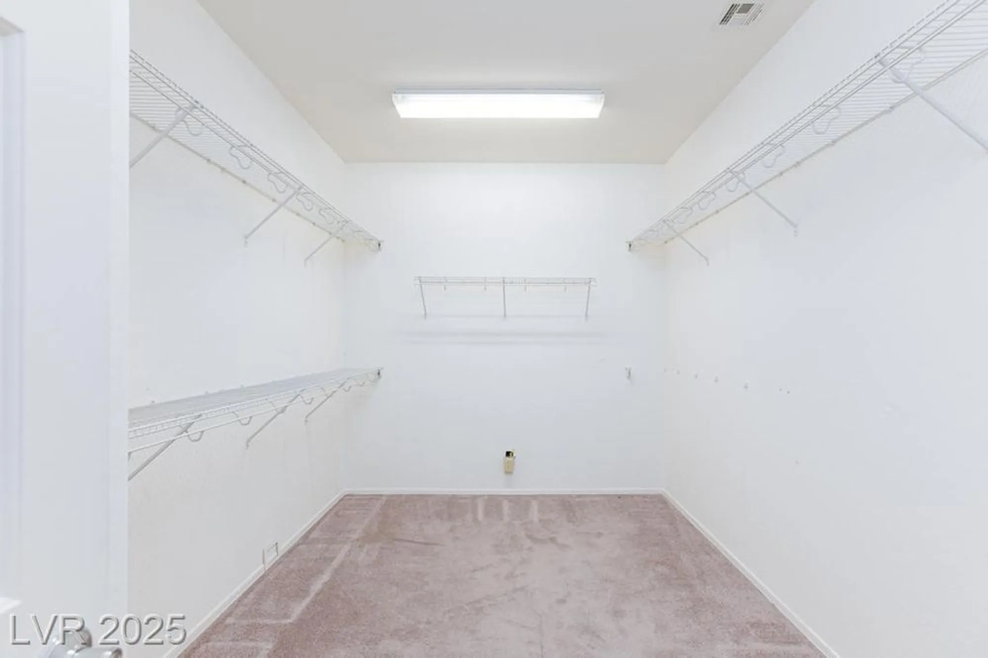 Property Slideshow image 28 of 33 | 7716 homing pigeon st, North Las Vegas, NV, 89084