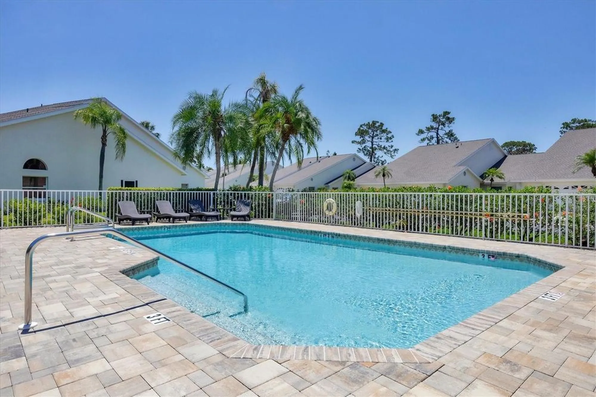 Property Slideshow image 41 of 55 | 6222 country club way, Sarasota, FL, 34243