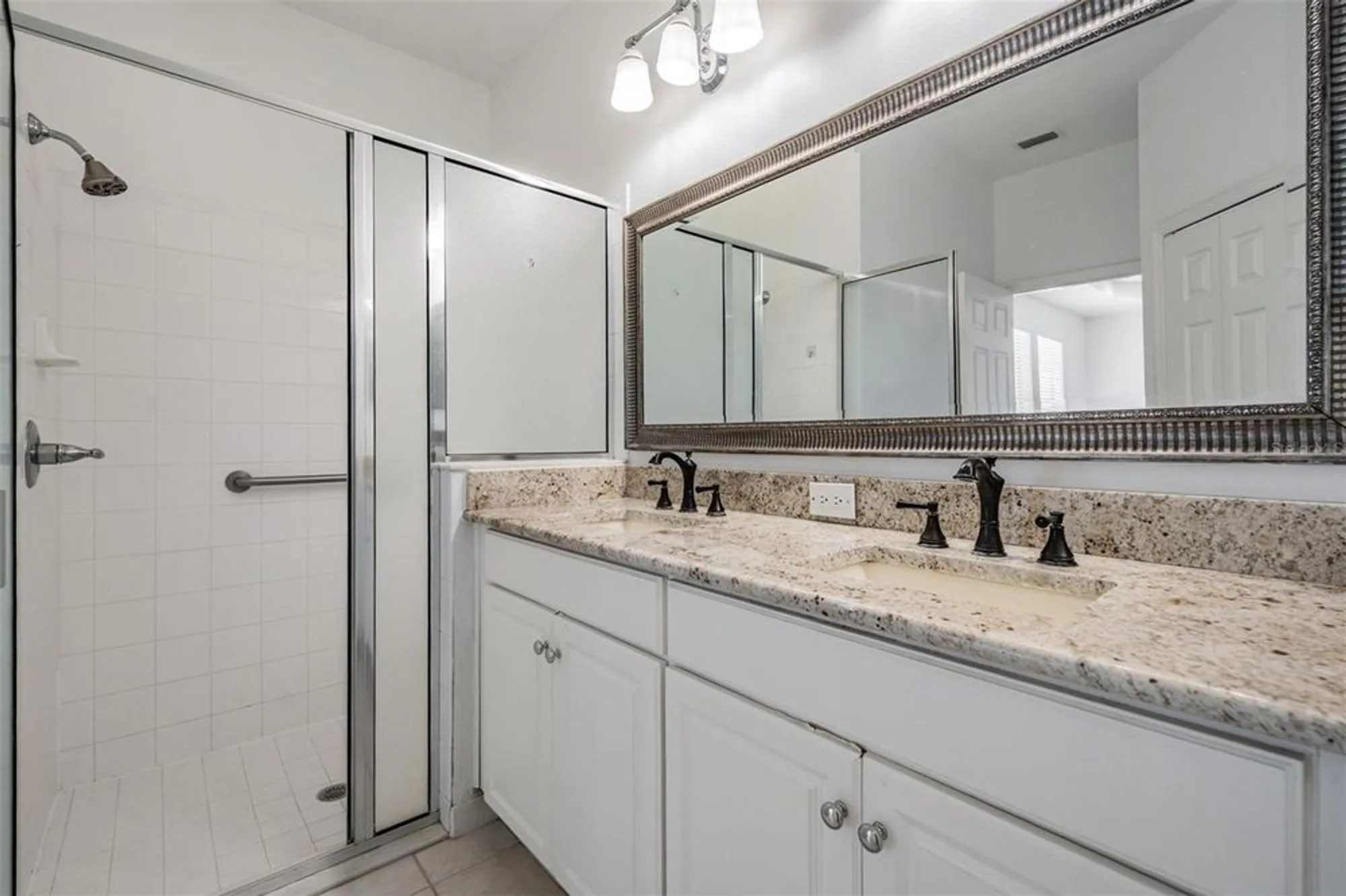 Property Slideshow image 17 of 43 | 218 summerside ct, Apollo Beach, FL, 33572