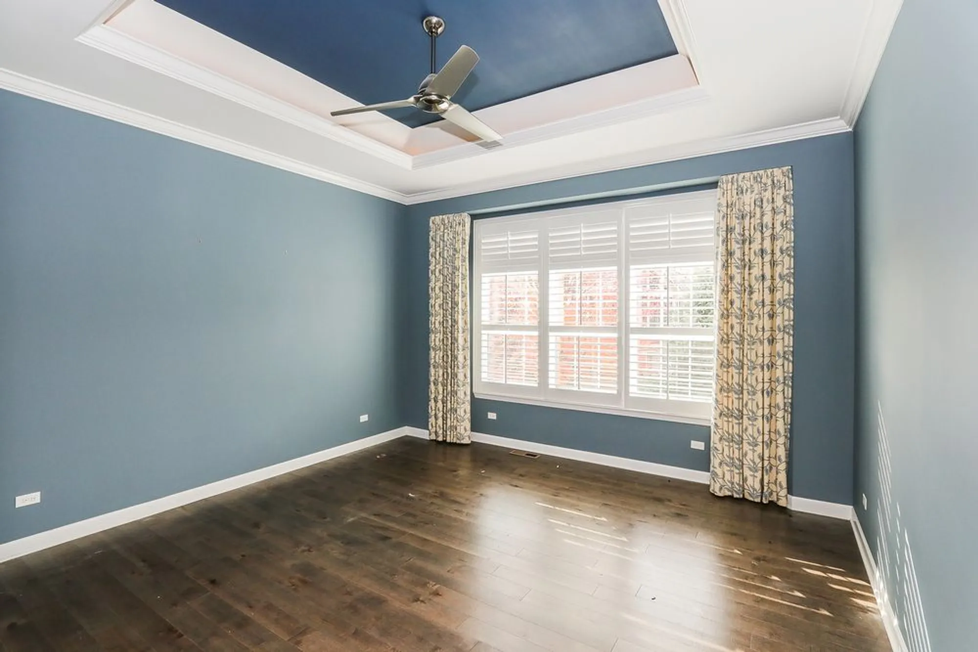 Property Slideshow image 18 of 35 | , Lake In The Hills, IL, 60156