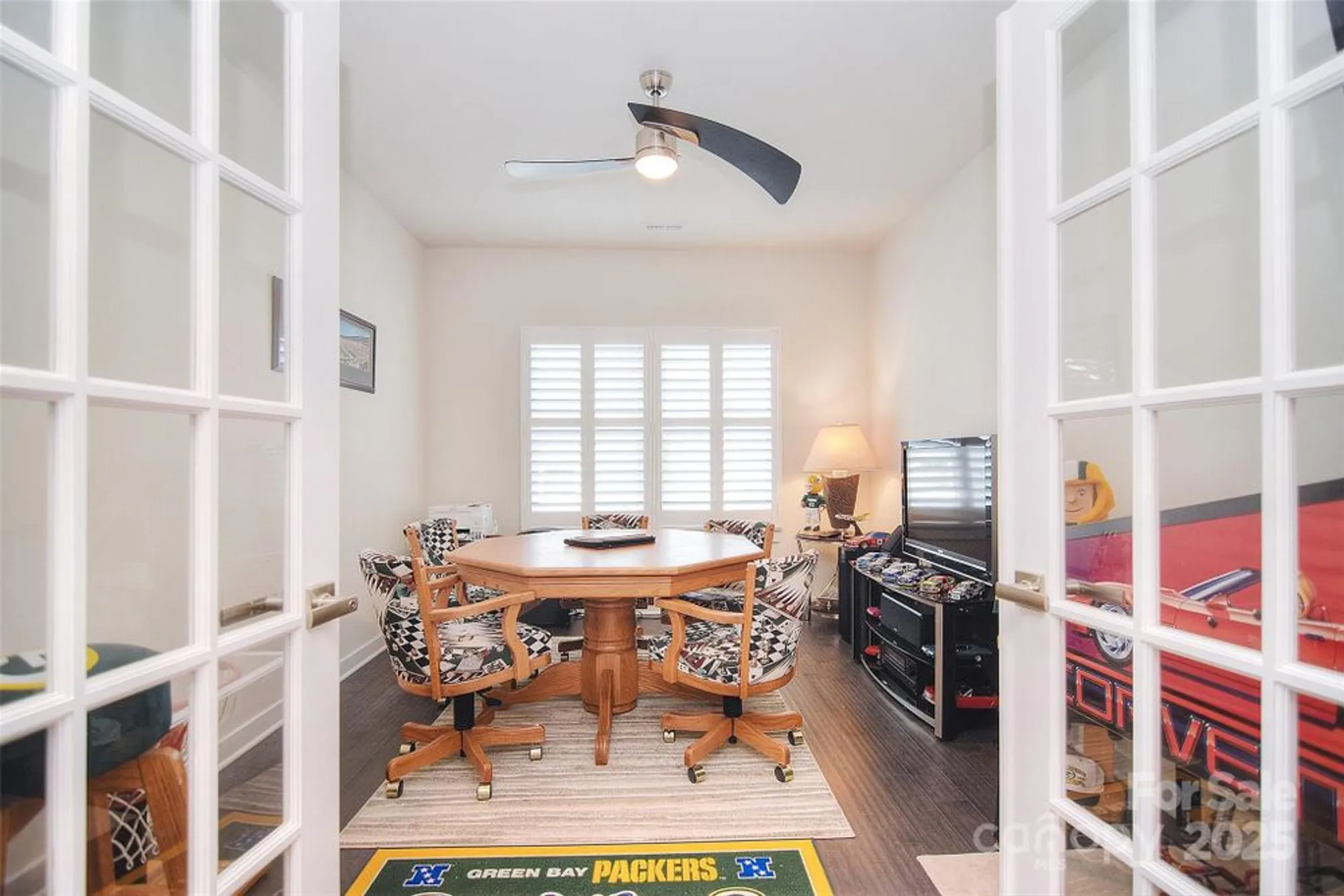 Property Slideshow image 28 of 38 | 5219 larewood dr, Charlotte, NC, 28215