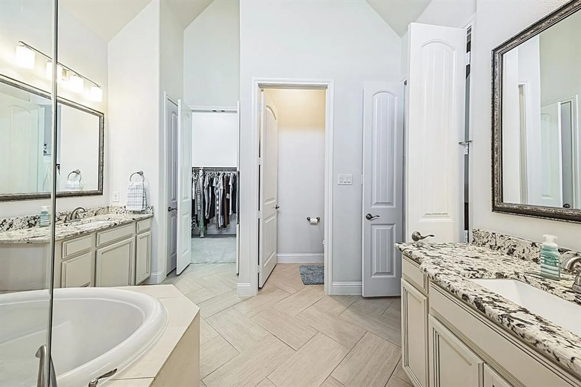 Property Slideshow image 19 of 40 | 5308 sutton cir, Mckinney, TX, 75070
